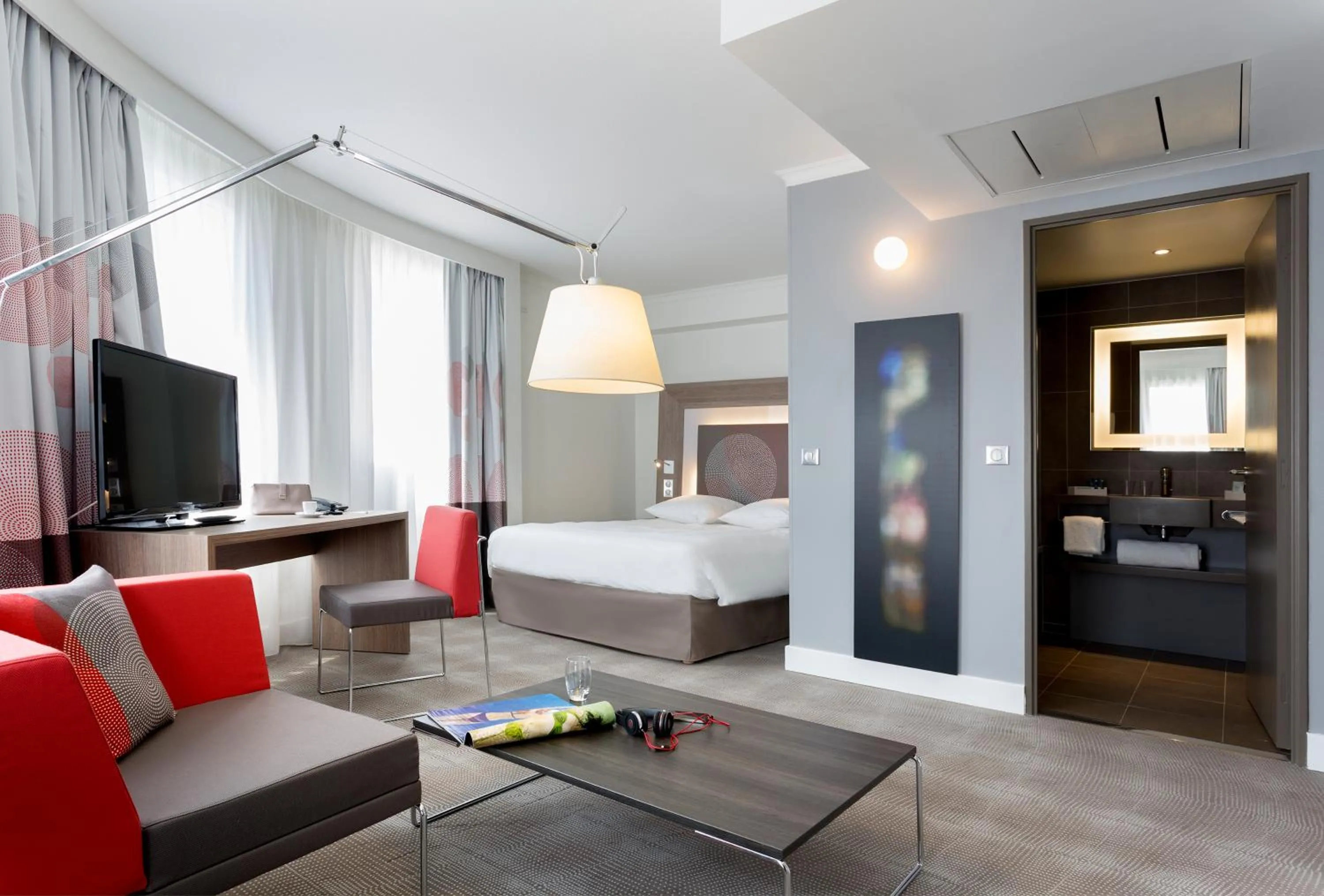 Spring, Bed in Novotel Marseille Centre Prado Vélodrome