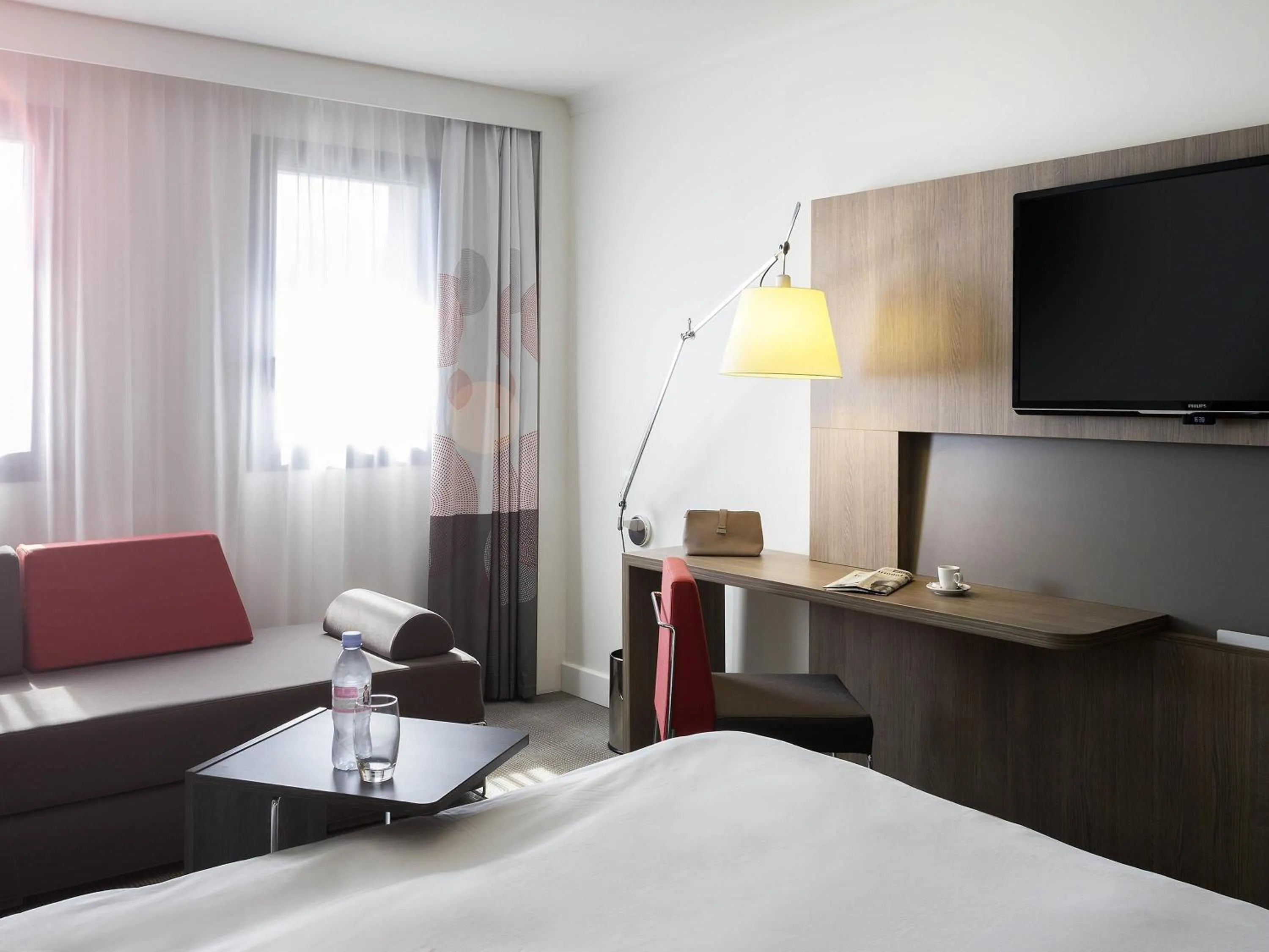 Bedroom, Bed in Novotel Marseille Centre Prado Vélodrome