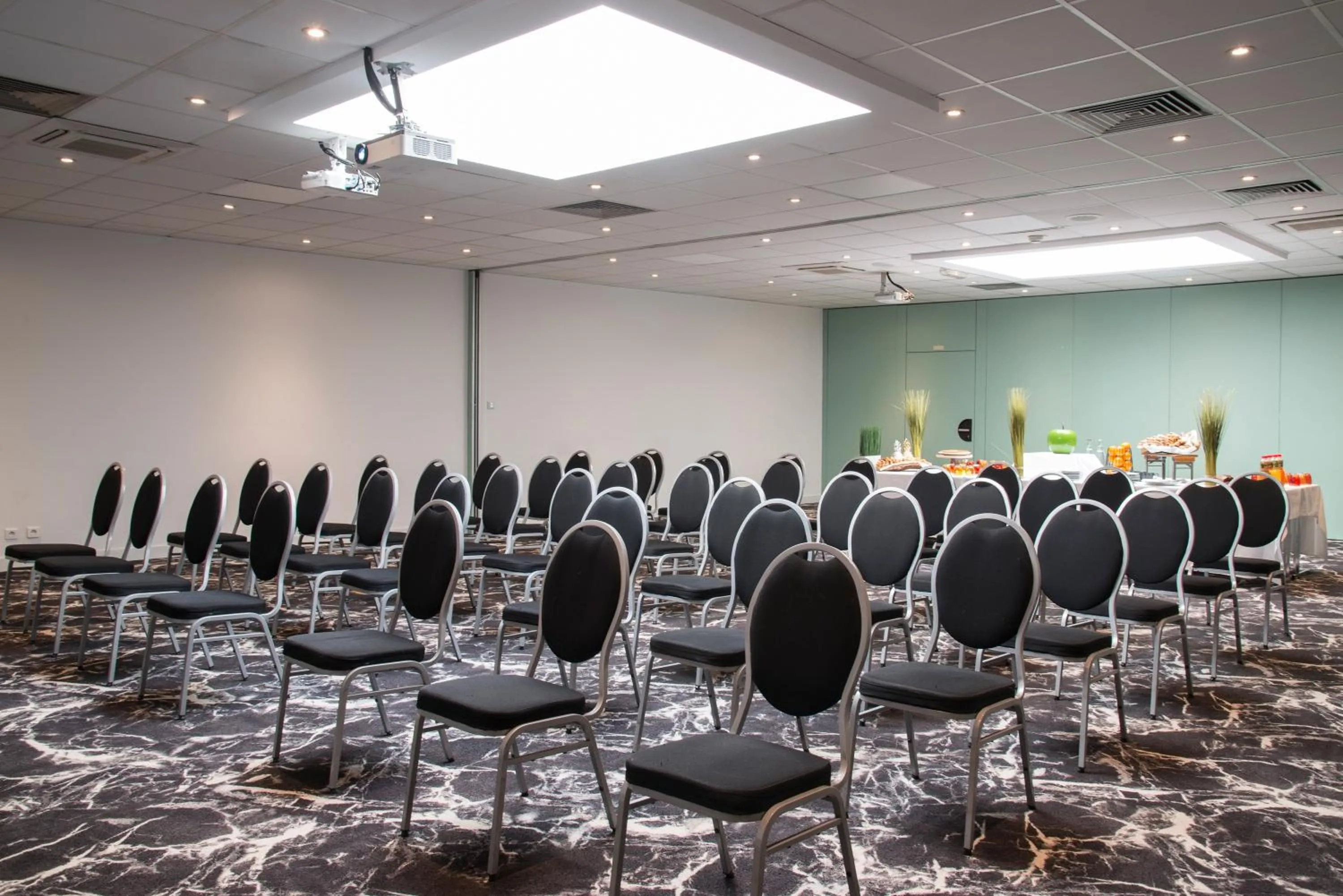 Business facilities in Novotel Marseille Centre Prado Vélodrome
