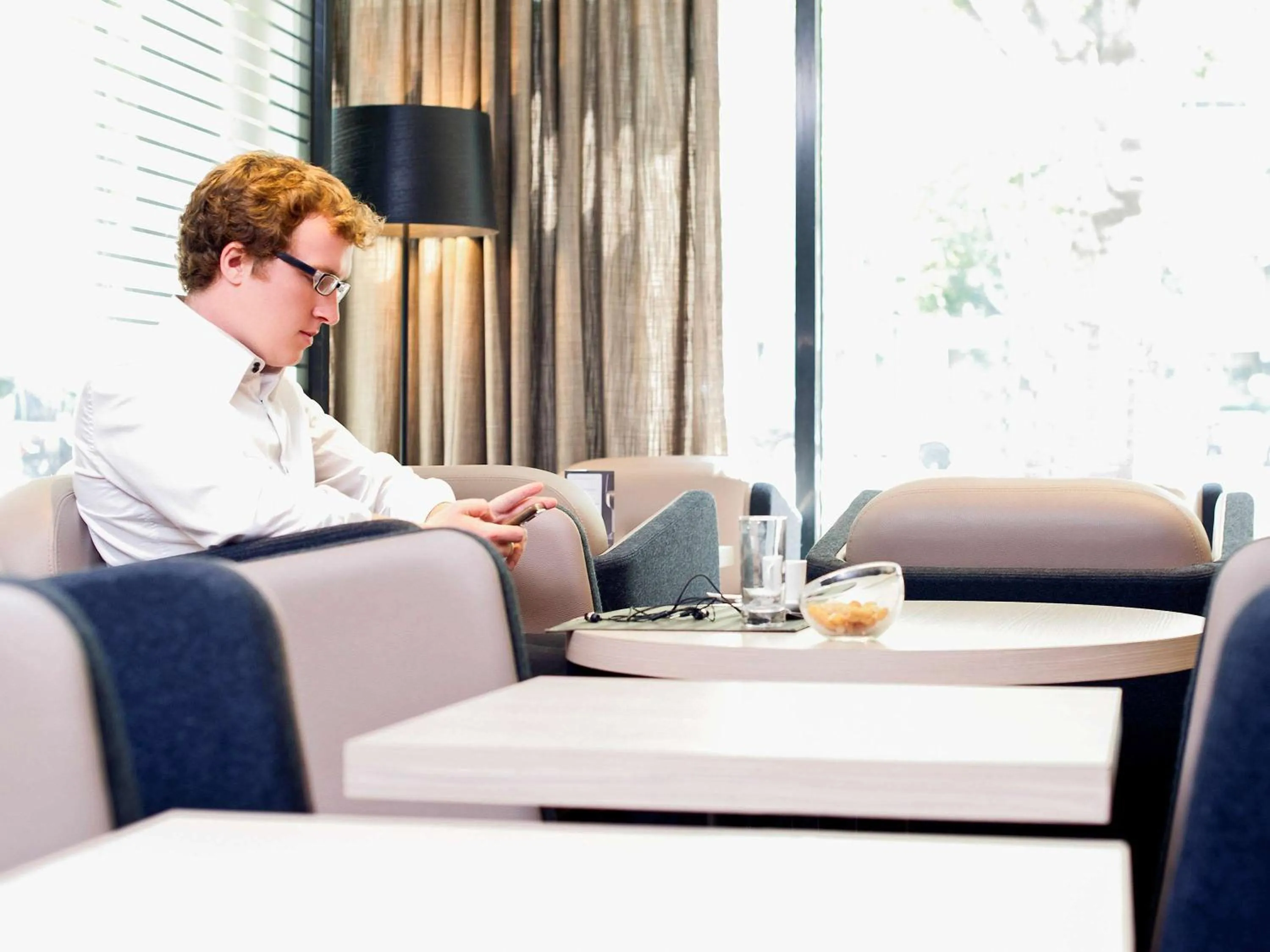 Lounge or bar in Novotel Marseille Centre Prado Vélodrome