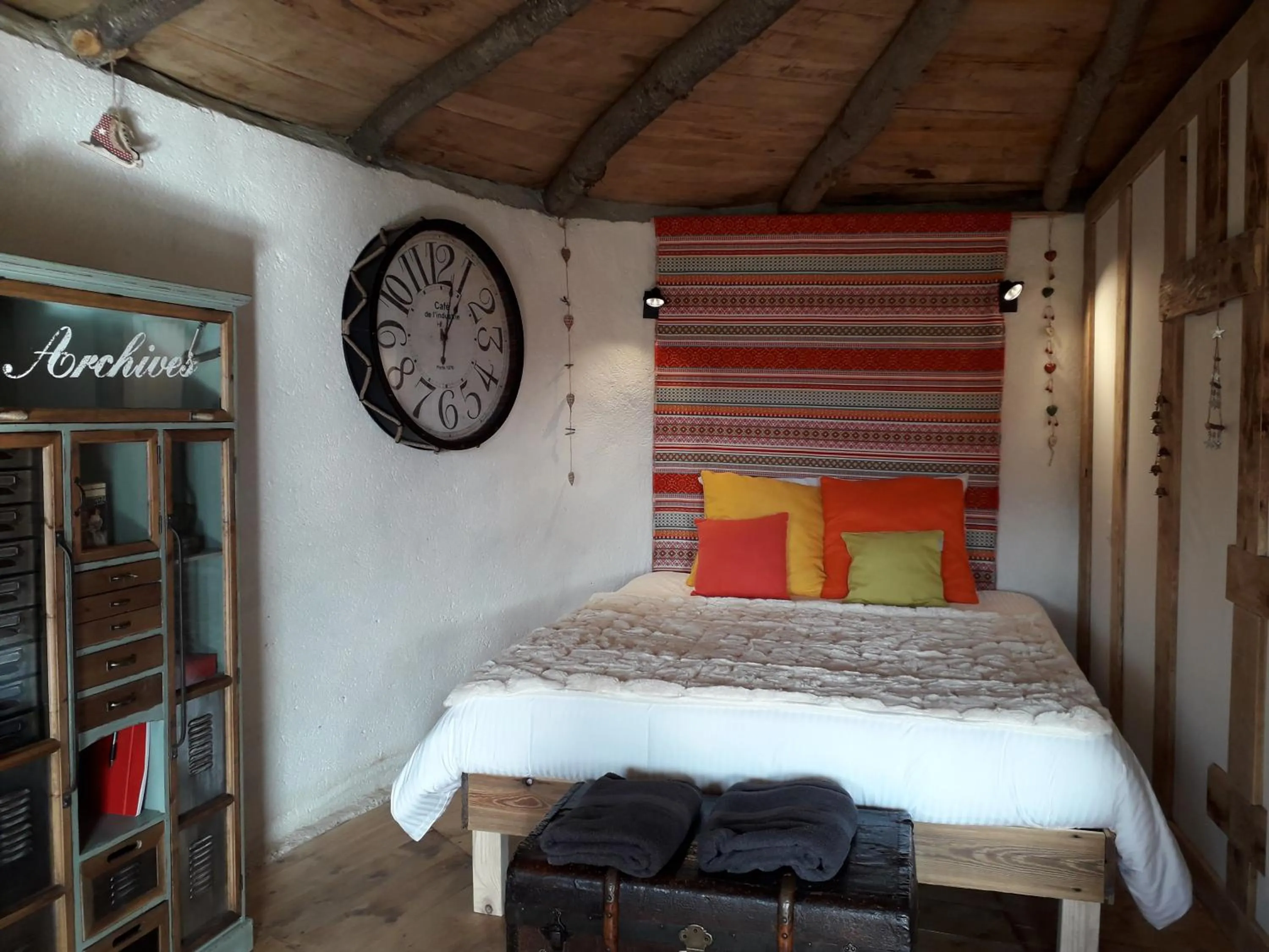 Bed in Cabanes Trésors de Campagne,spas privatifs