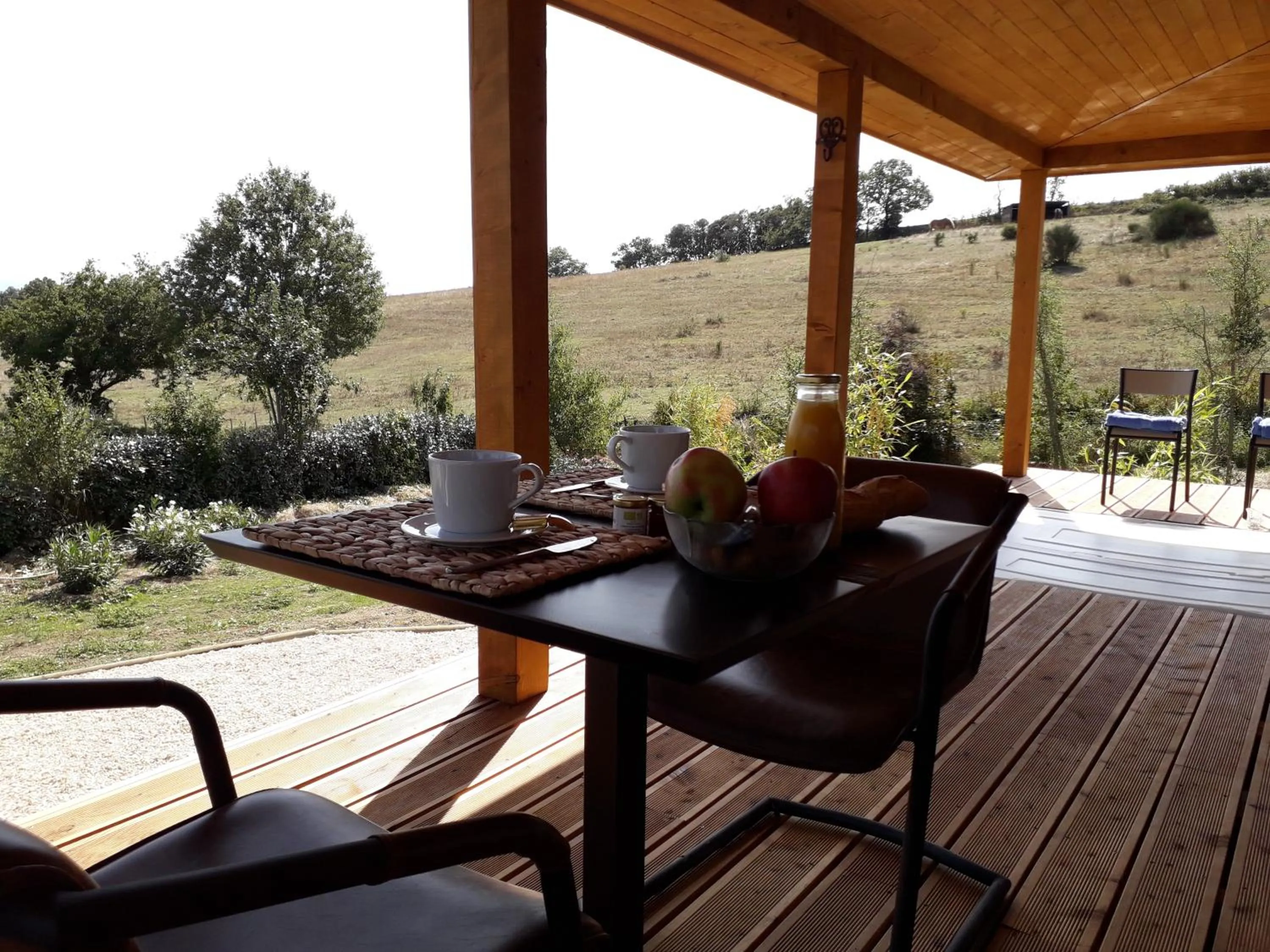 Food and drinks in Cabanes Trésors de Campagne,spas privatifs