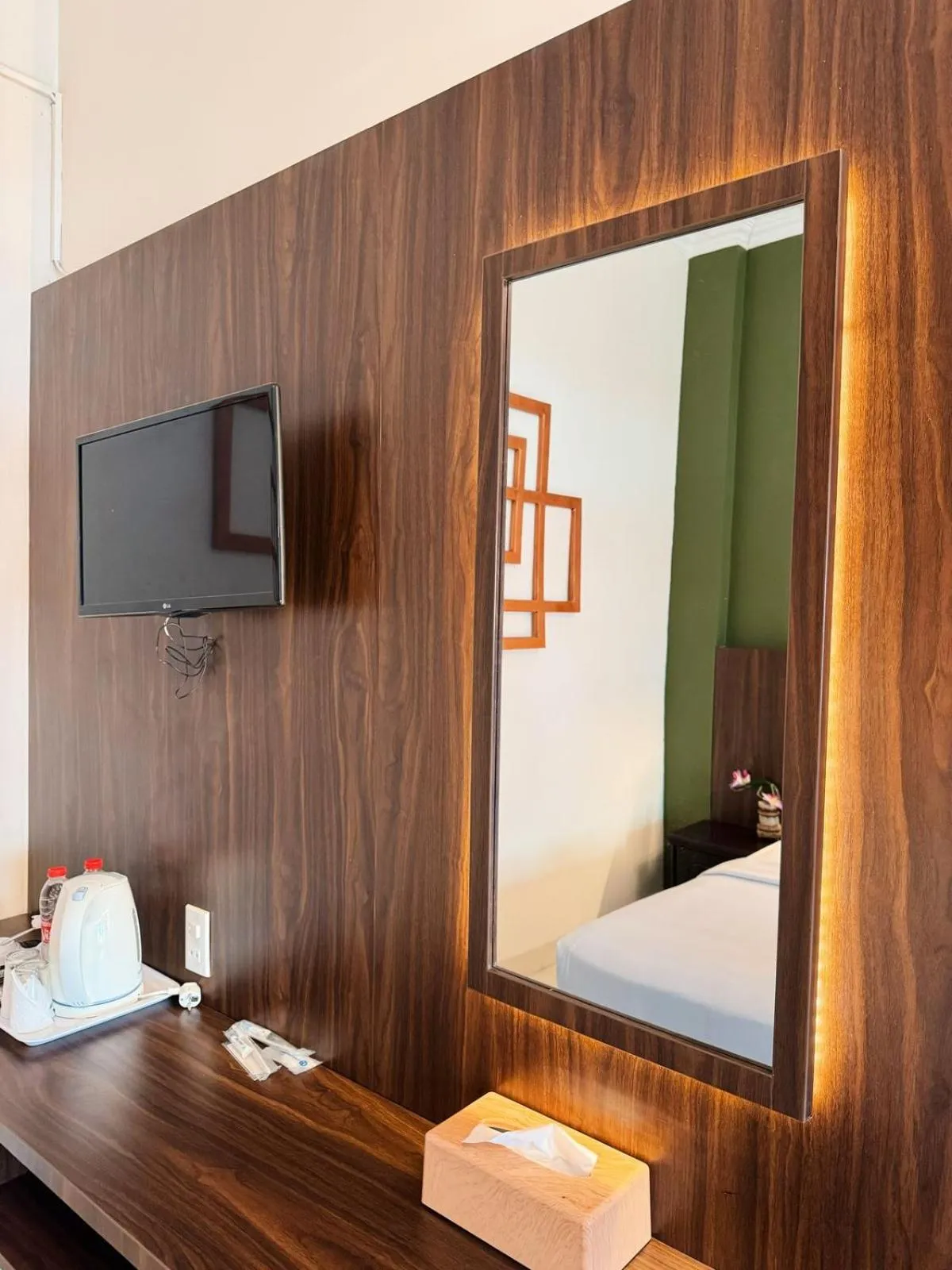 Bed in Hotel Ompu Herti