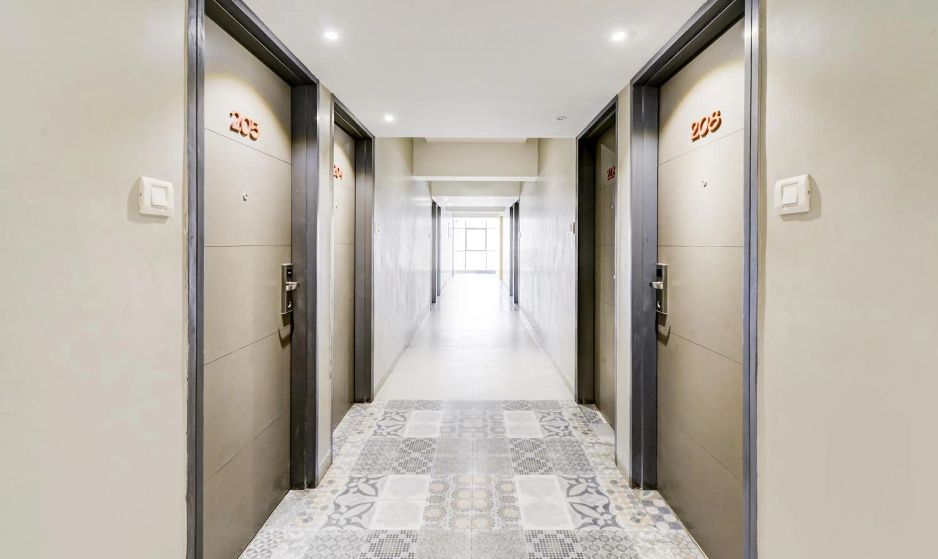 Lobby or reception in Click Hotel Vadodara 4 mins walk for the Railway Station