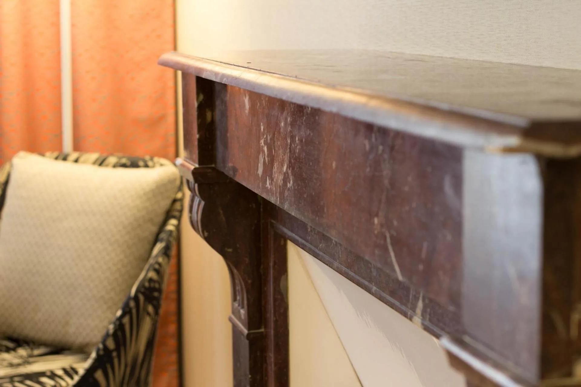 Decorative detail in Hôtel Oceania Le Métropole