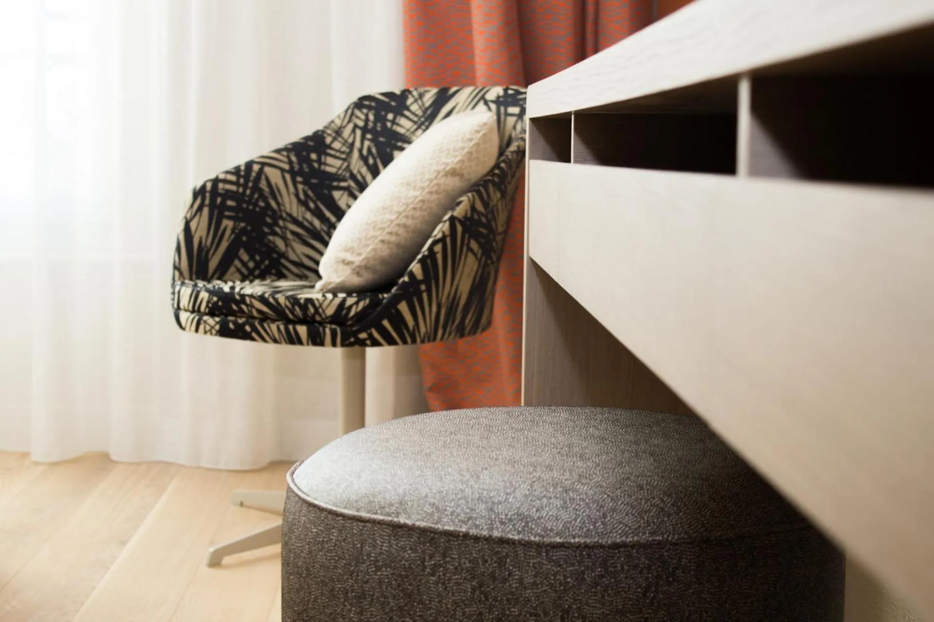 Decorative detail in Hôtel Oceania Le Métropole