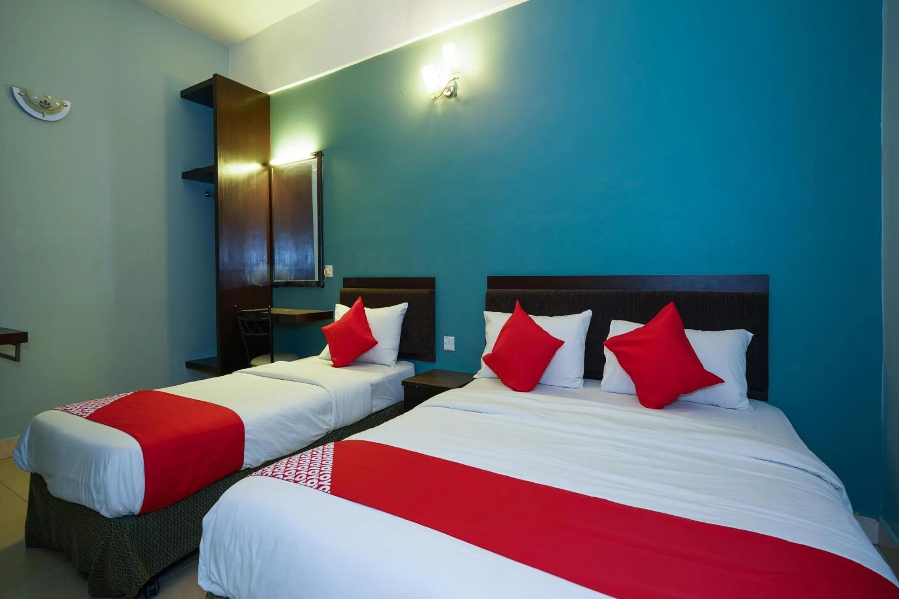 Bedroom, Bed in Hotel O Hotel Orchard Inn