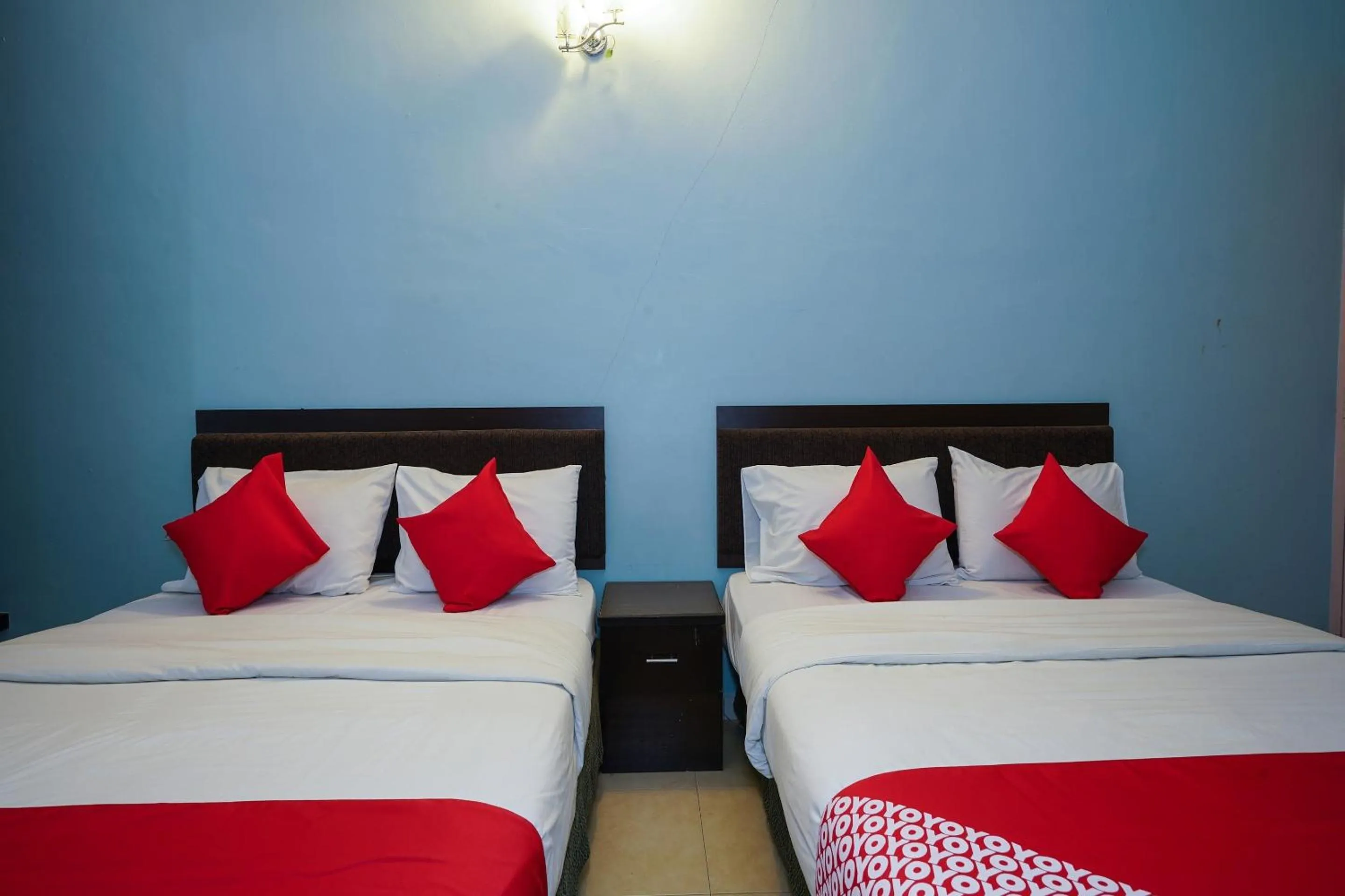 Bedroom, Bed in Hotel O Hotel Orchard Inn