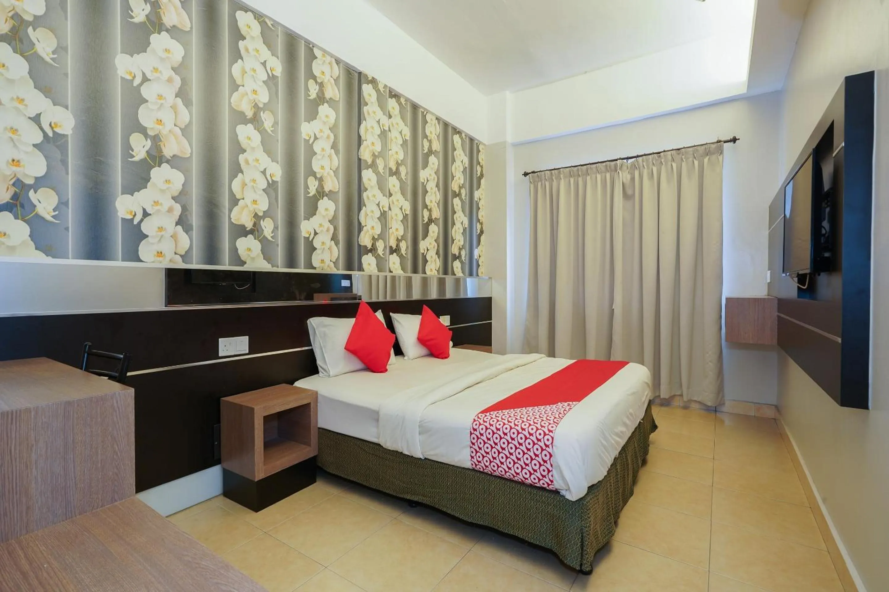 Bedroom, Bed in Hotel O Hotel Orchard Inn