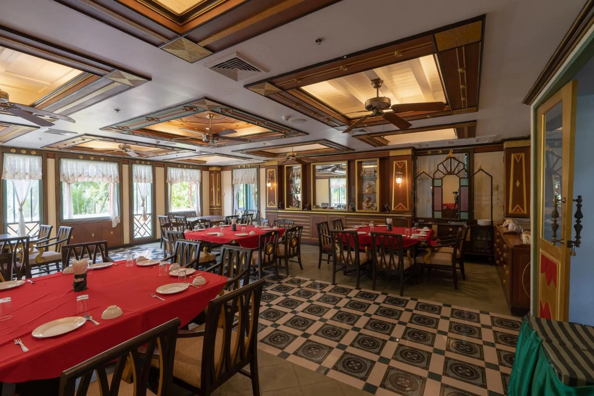 Restaurant/places to eat in Ayodhaya Palace Beach Resort - SHA Plus certified