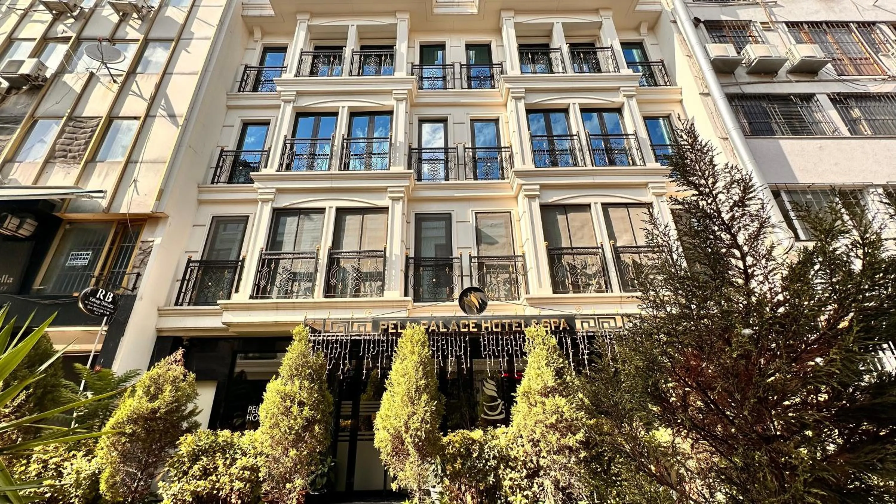 Property building in Pell Palace Hotel & SPA