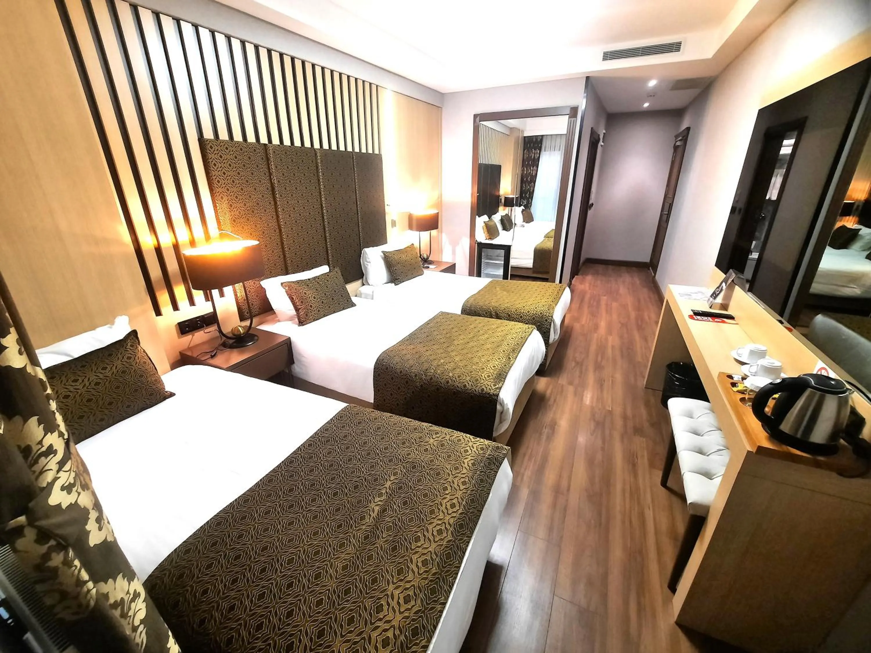 Photo of the whole room, Bed in Pell Palace Hotel & SPA