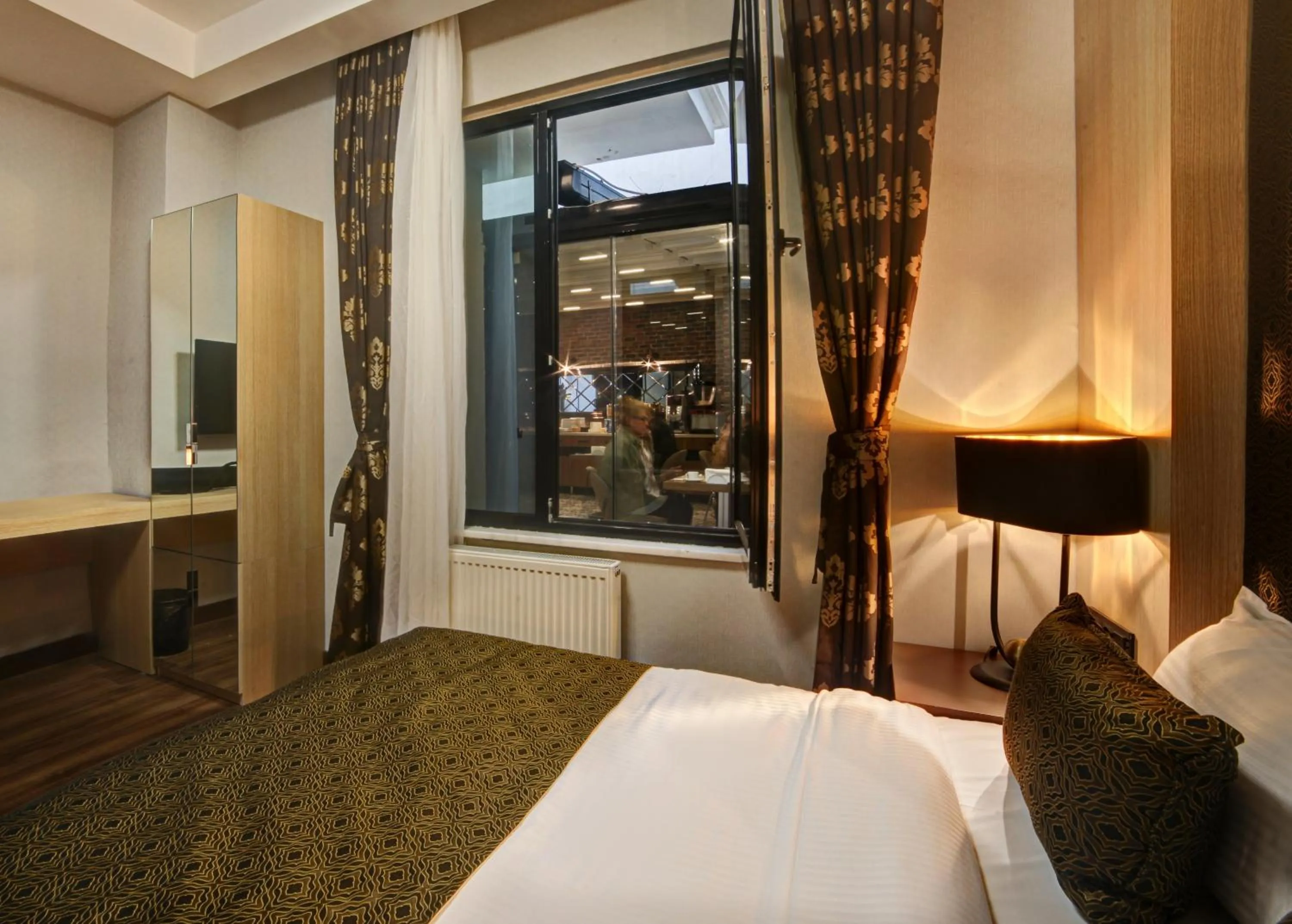 Photo of the whole room, Bed in Pell Palace Hotel & SPA