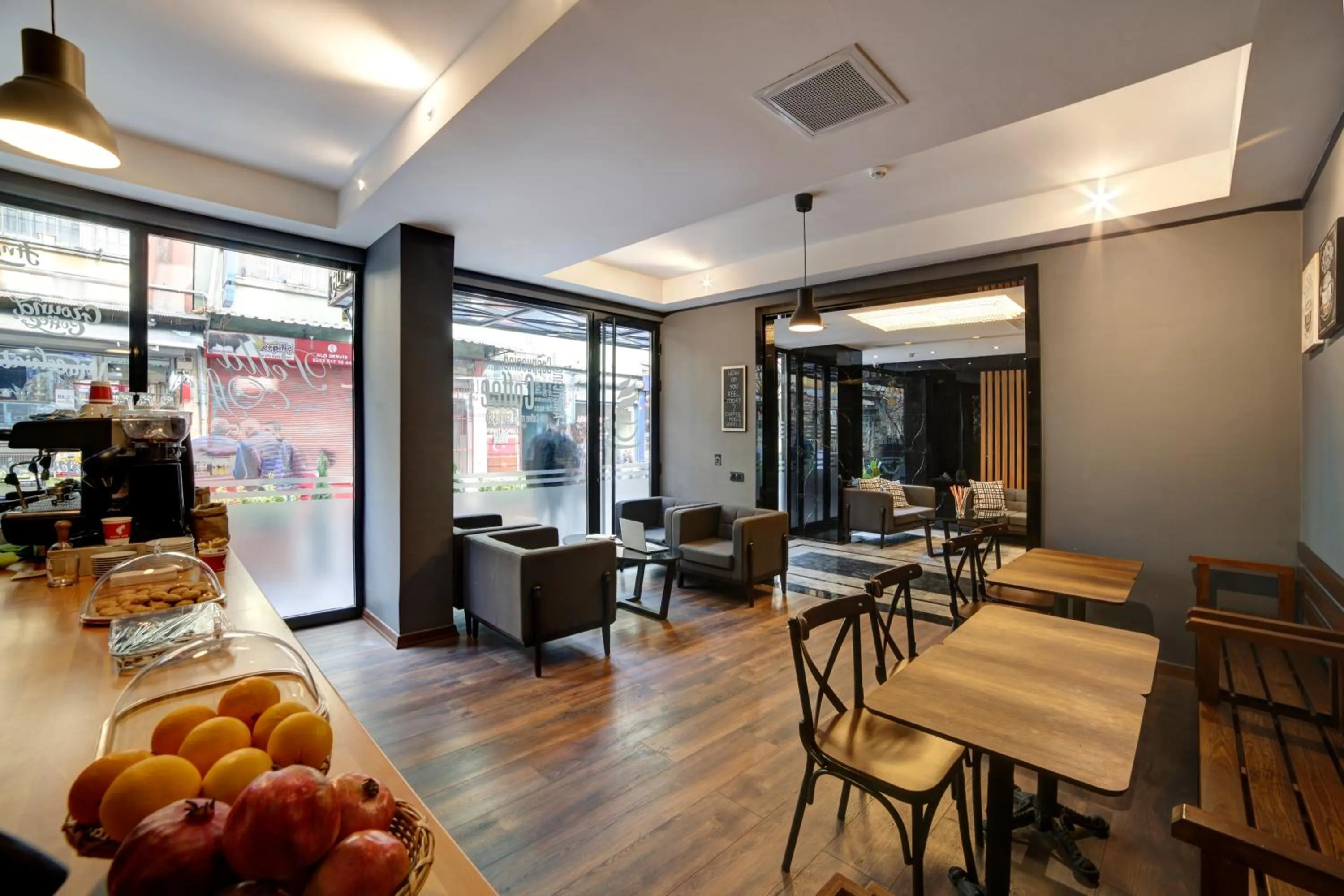 Lounge or bar in Pell Palace Hotel & SPA