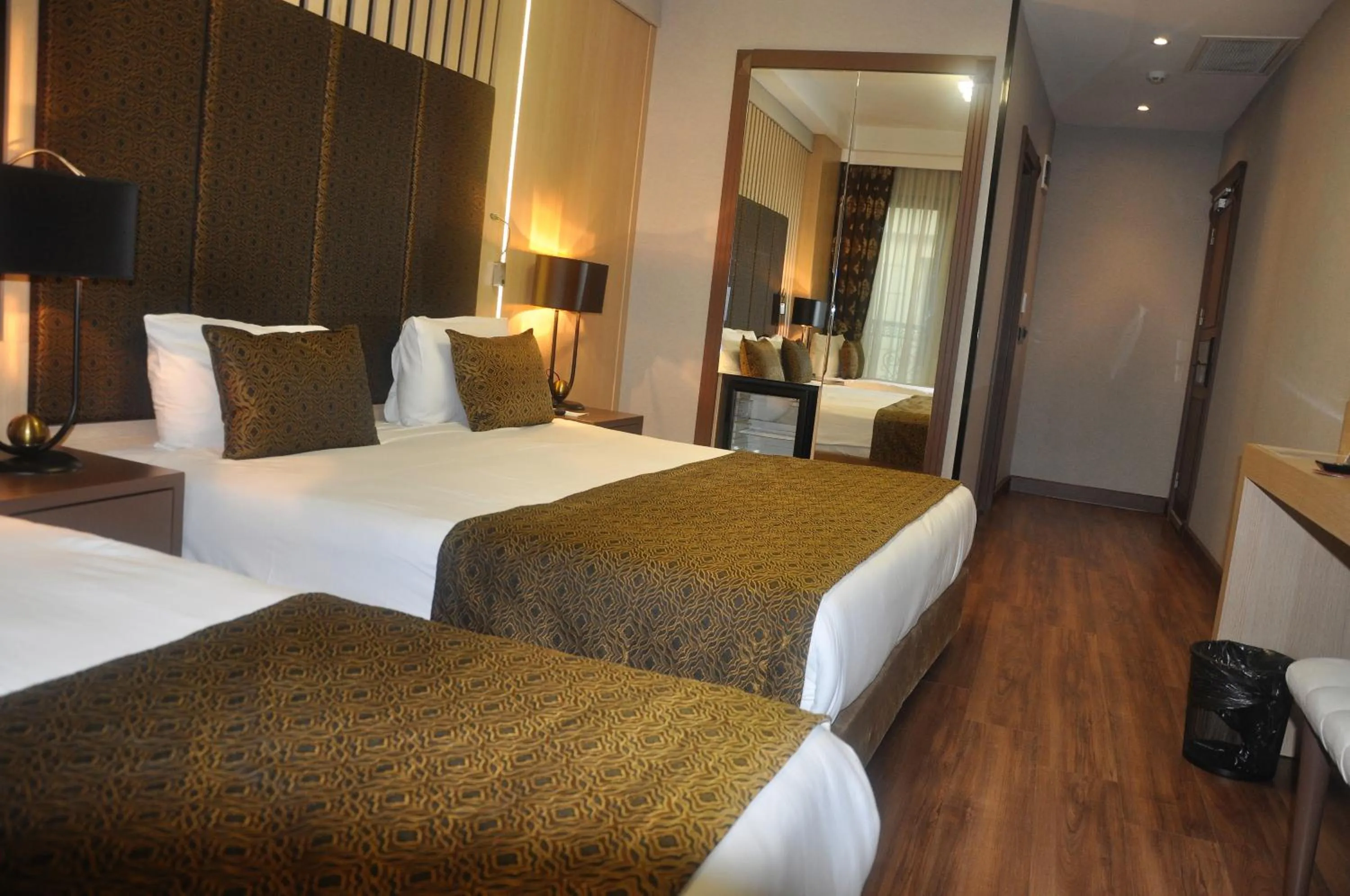 Photo of the whole room, Bed in Pell Palace Hotel & SPA