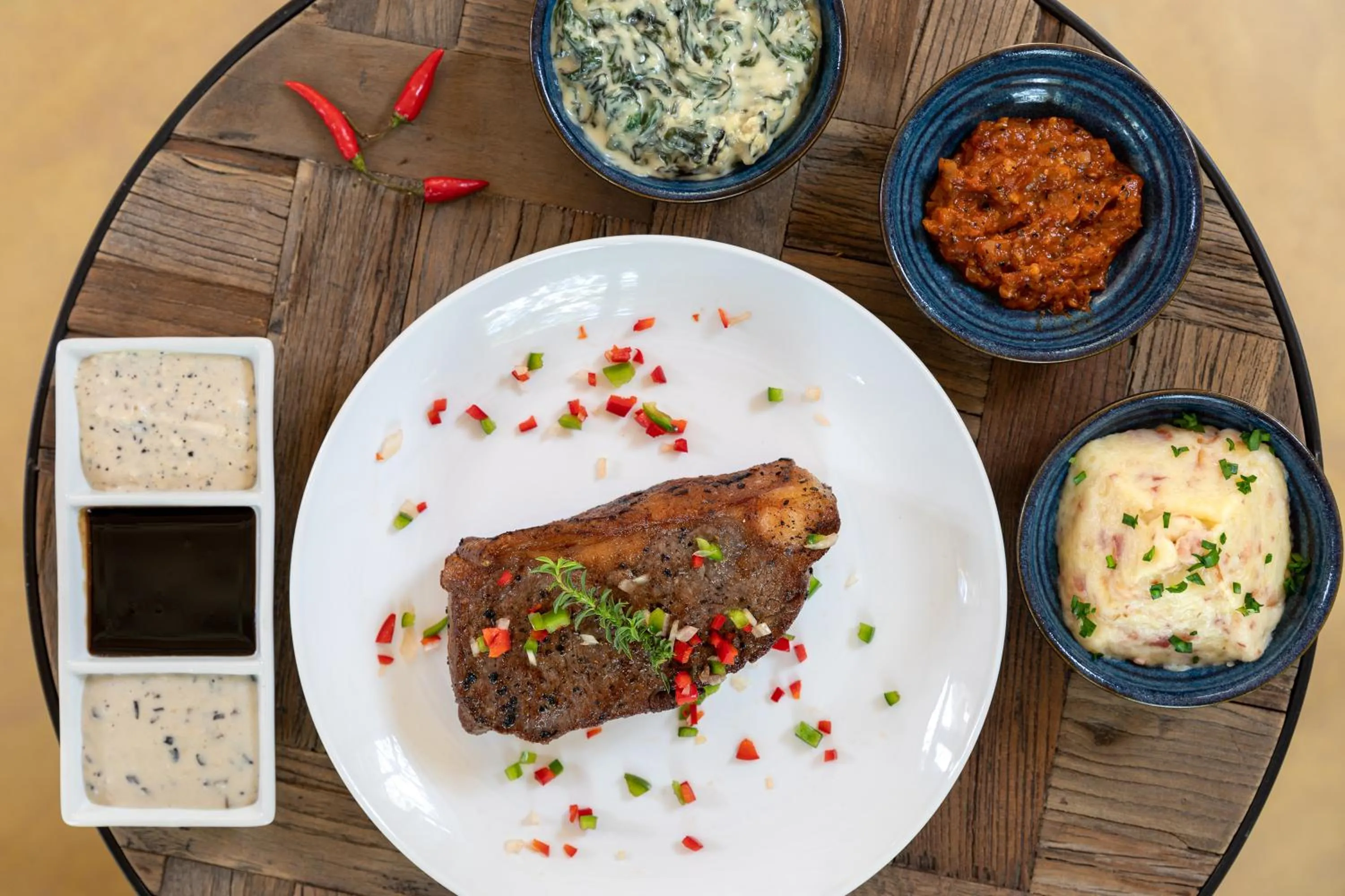 Food and drinks in Mbano Manor Hotel Victoria Falls