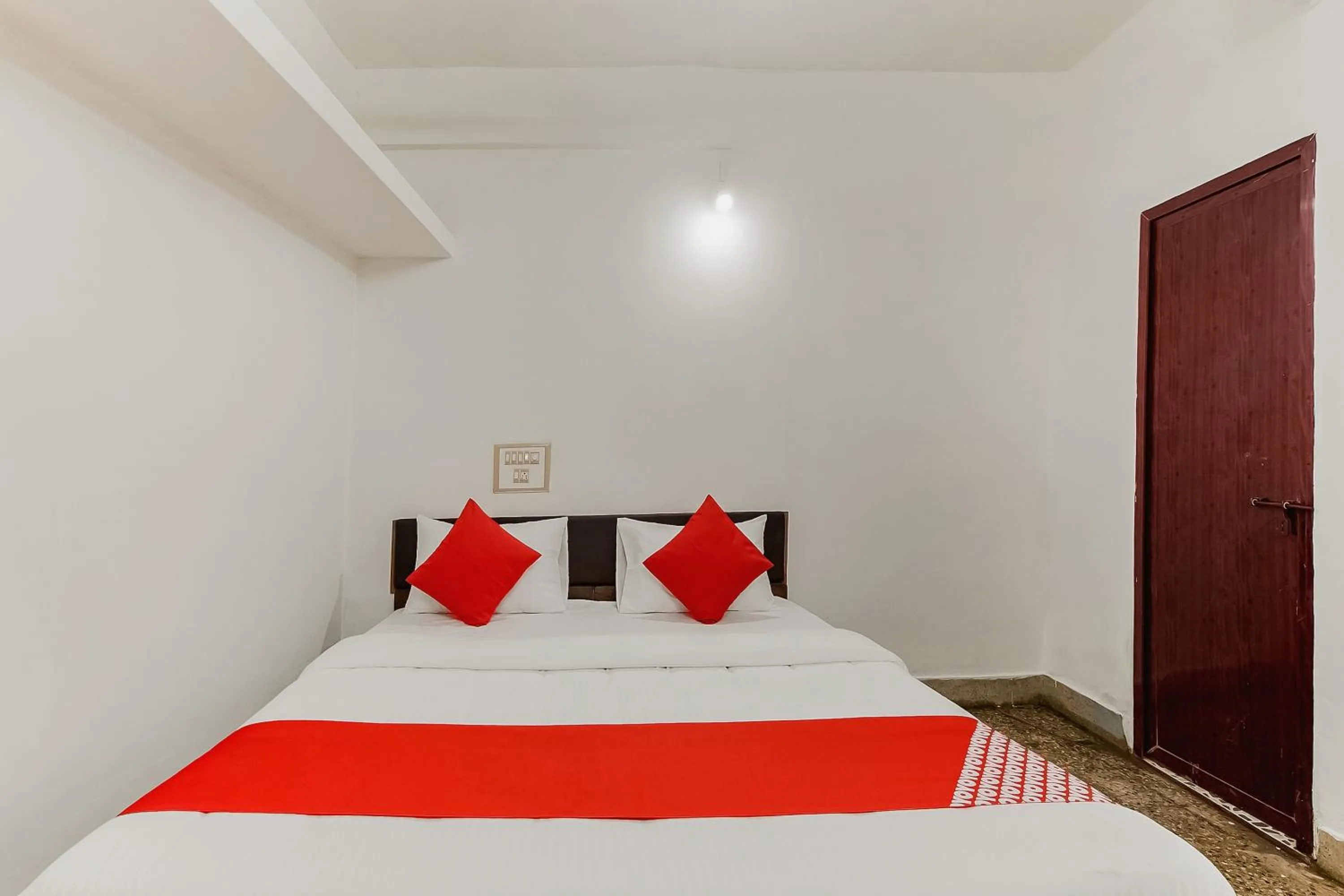 Bedroom, Bed in Super Hotel O Sushma Lodge