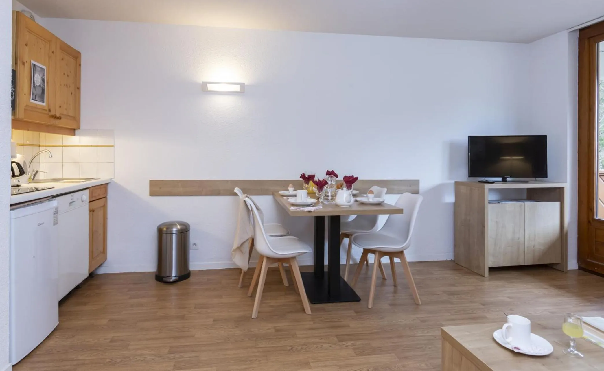 Kitchen or kitchenette in Résidence Odalys Le Buet