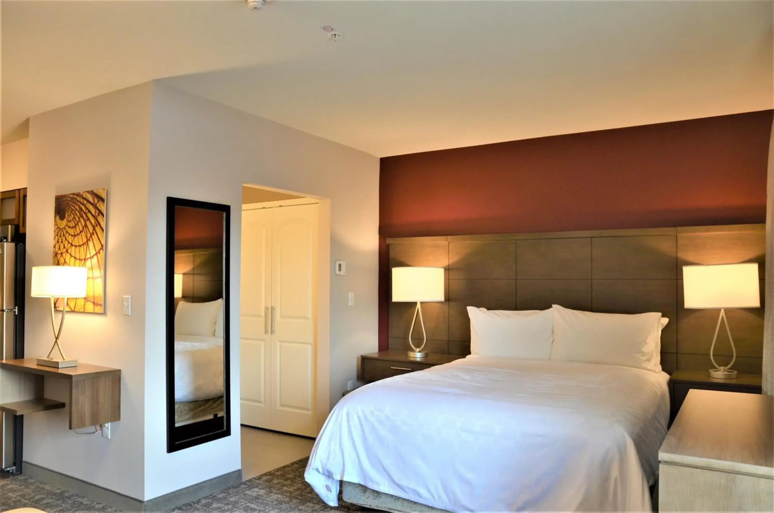 Queen Studio Suite in Staybridge Suites - Orenco Station by IHG Queen Studio Suite in Staybridge Suites - Orenco Station by IHG
