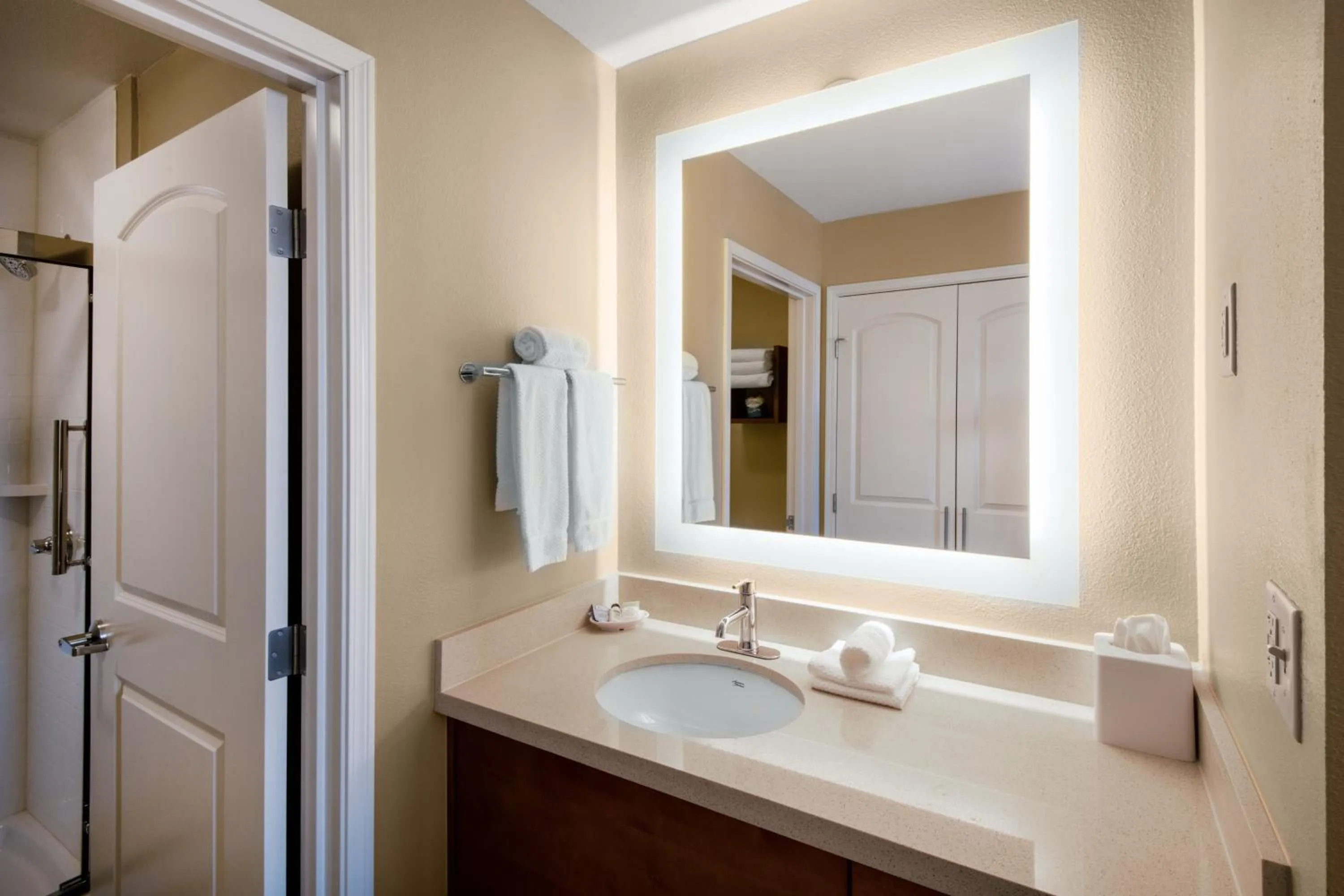 Bathroom in Staybridge Suites - Scottsdale - Talking Stick by IHG
