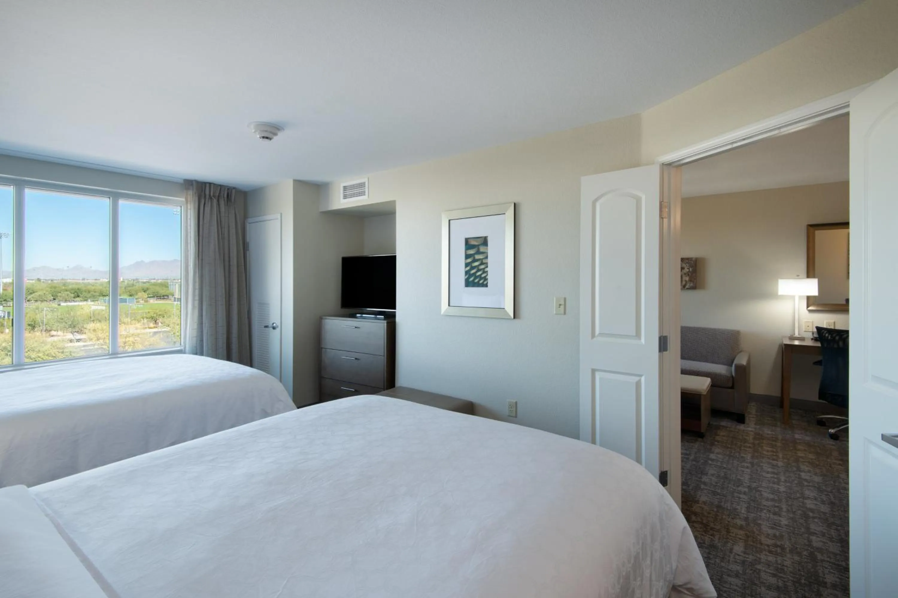 Photo of the whole room, Bed in Staybridge Suites - Scottsdale - Talking Stick by IHG