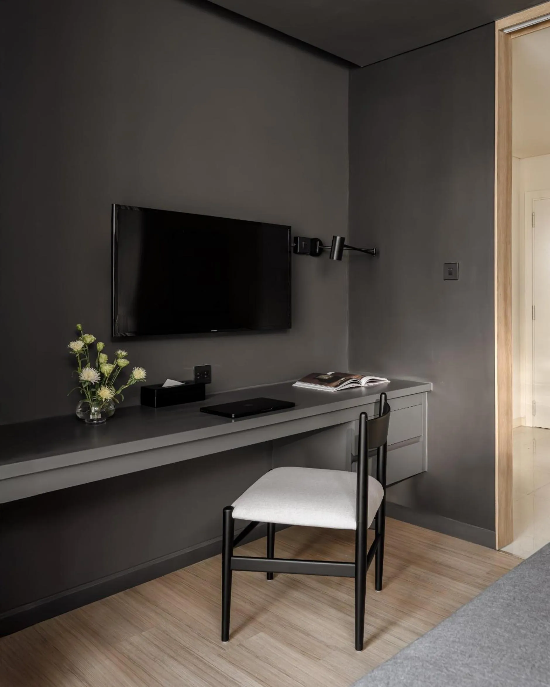 TV and multimedia in Express by M Village Nguyễn Bỉnh Khiêm