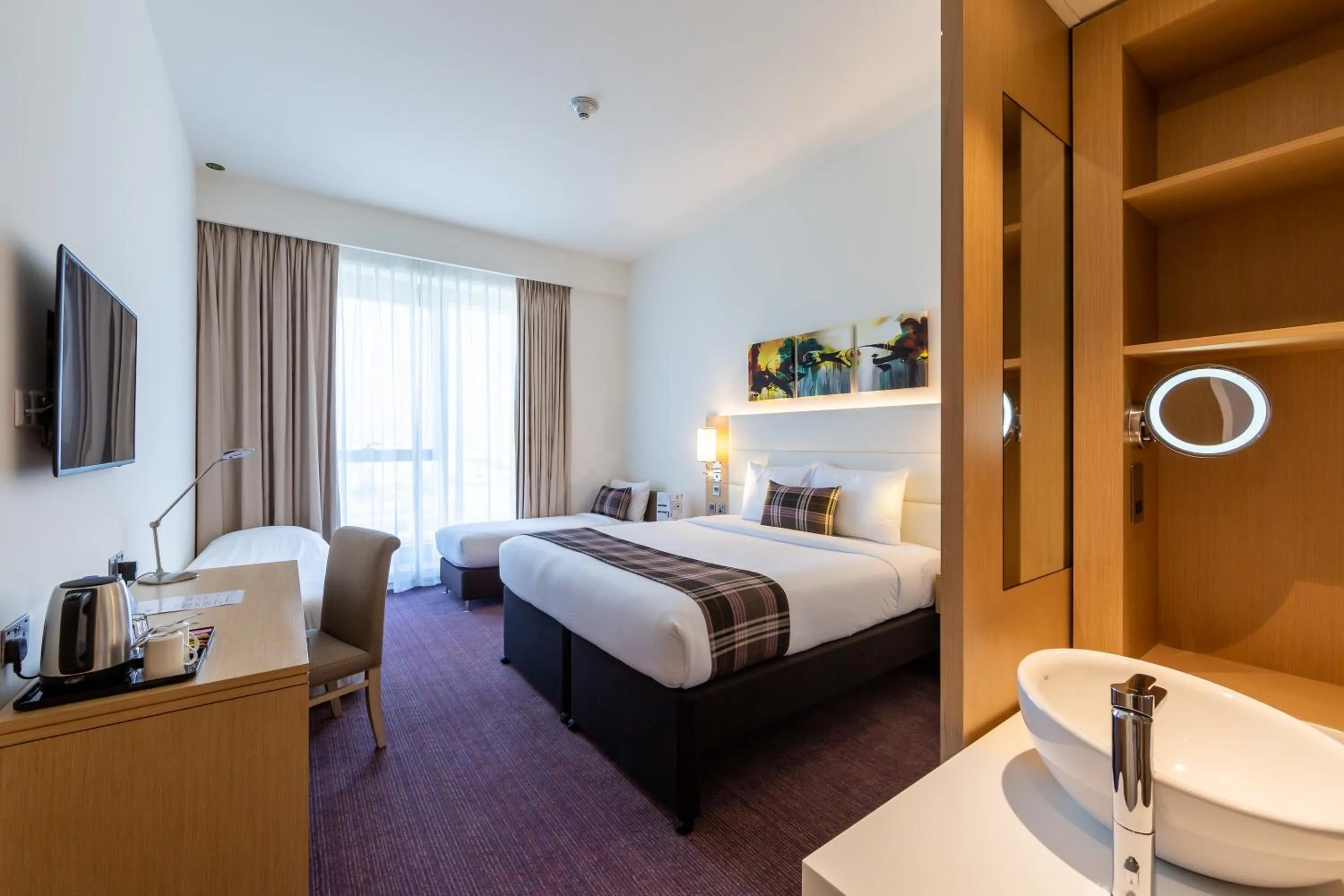 Bedroom, Bed in Premier Inn Dubai Dragon Mart