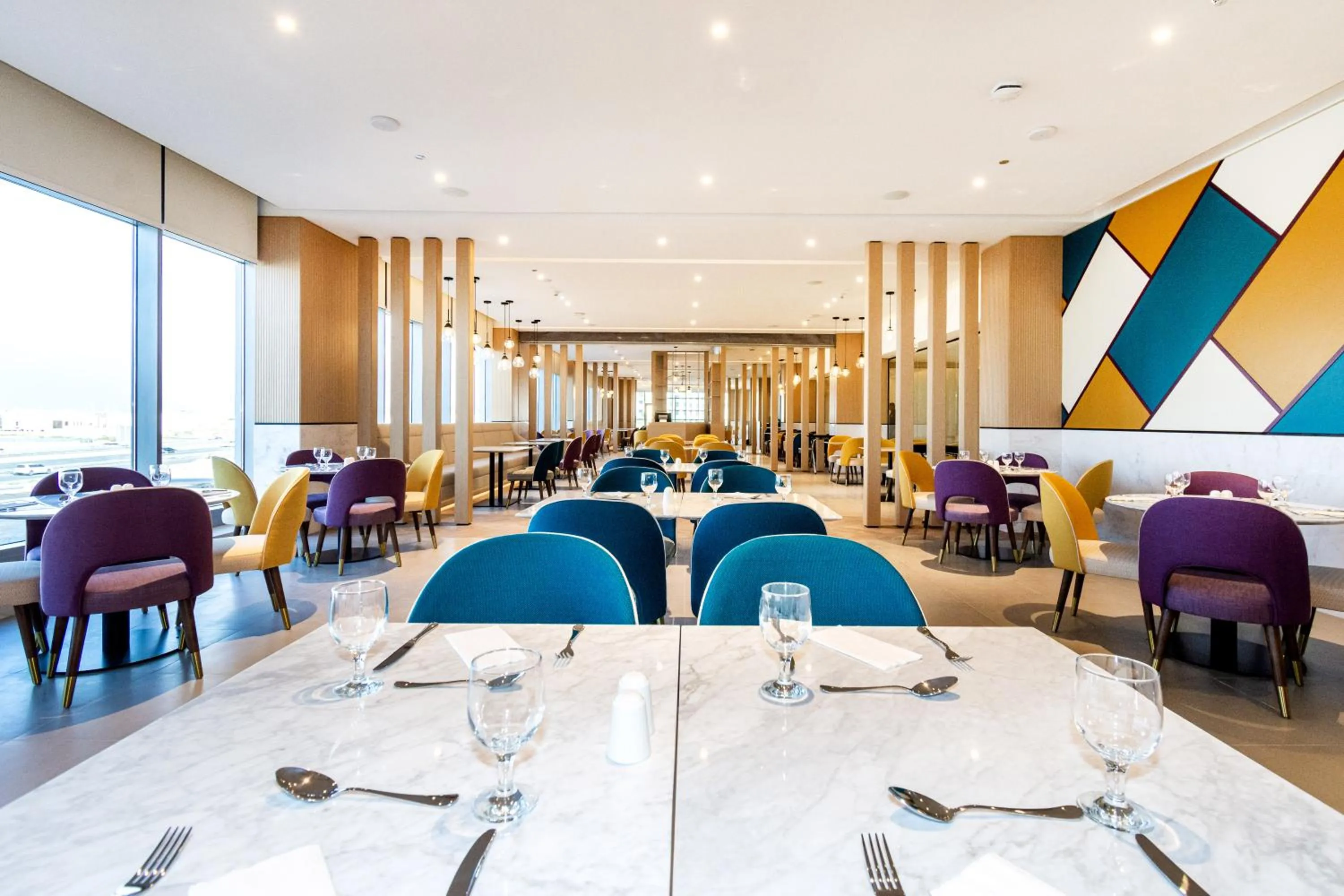 Restaurant/places to eat in Premier Inn Dubai Dragon Mart