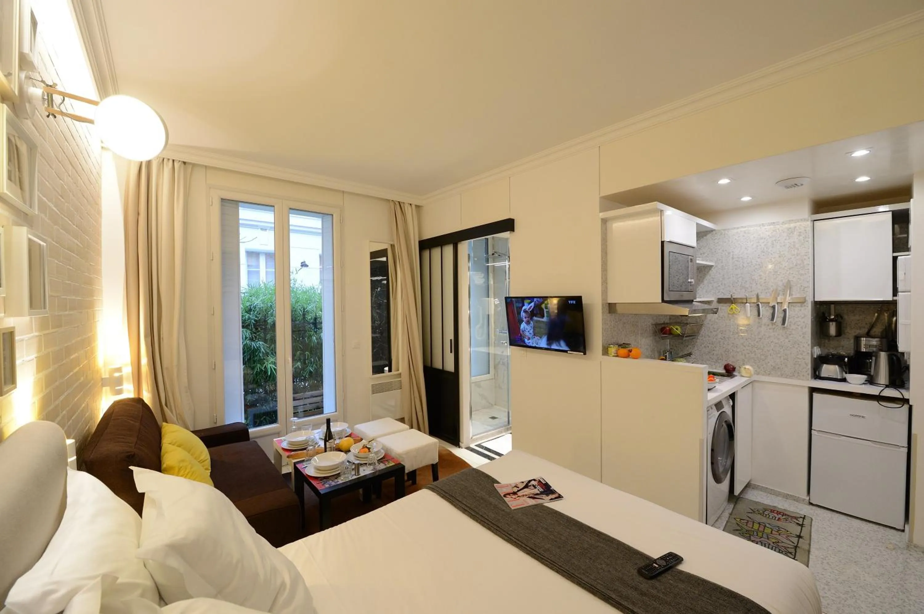 Photo of the whole room, Bed in Résidence Voûte