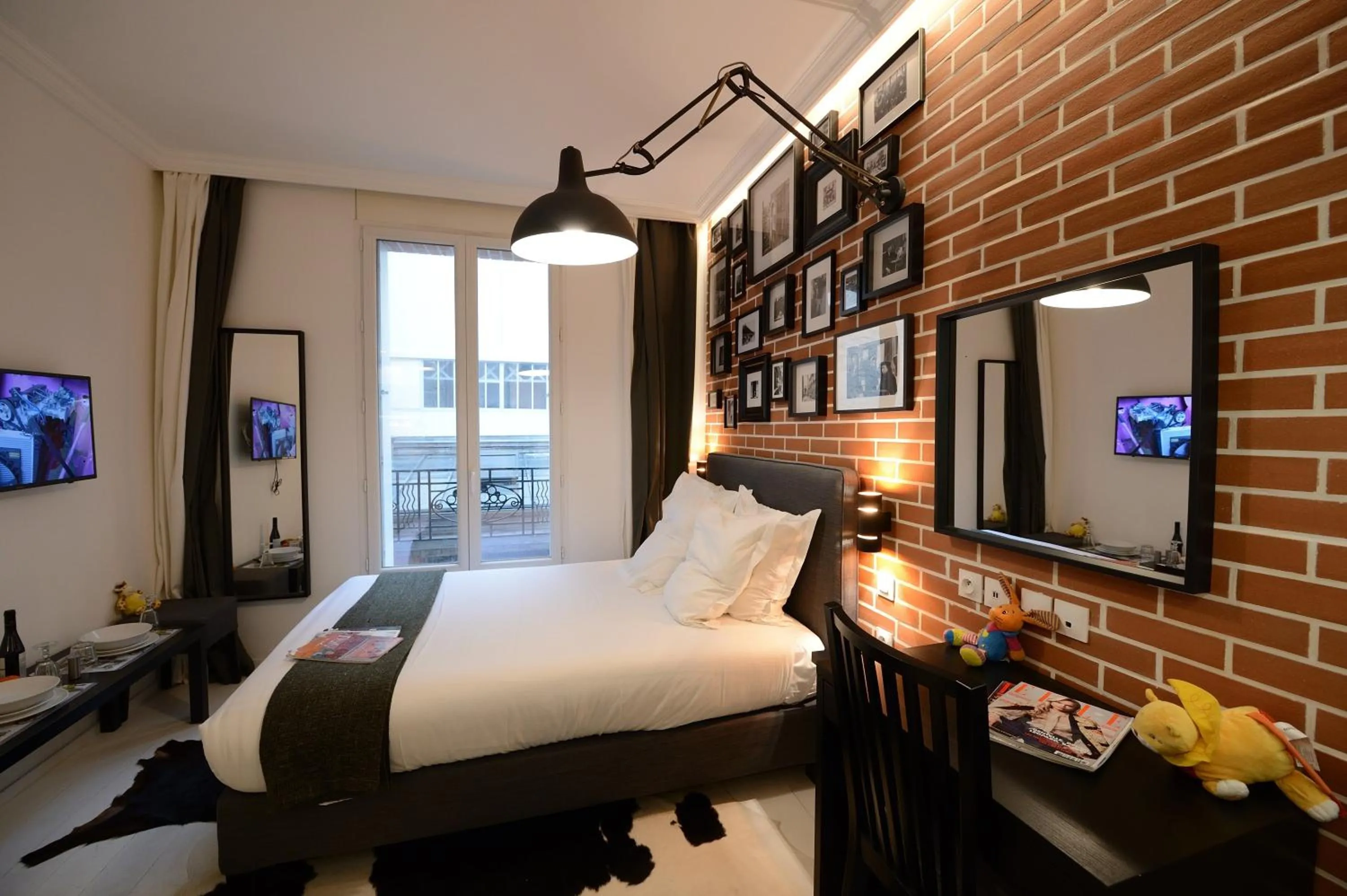 Photo of the whole room, Bed in Résidence Voûte