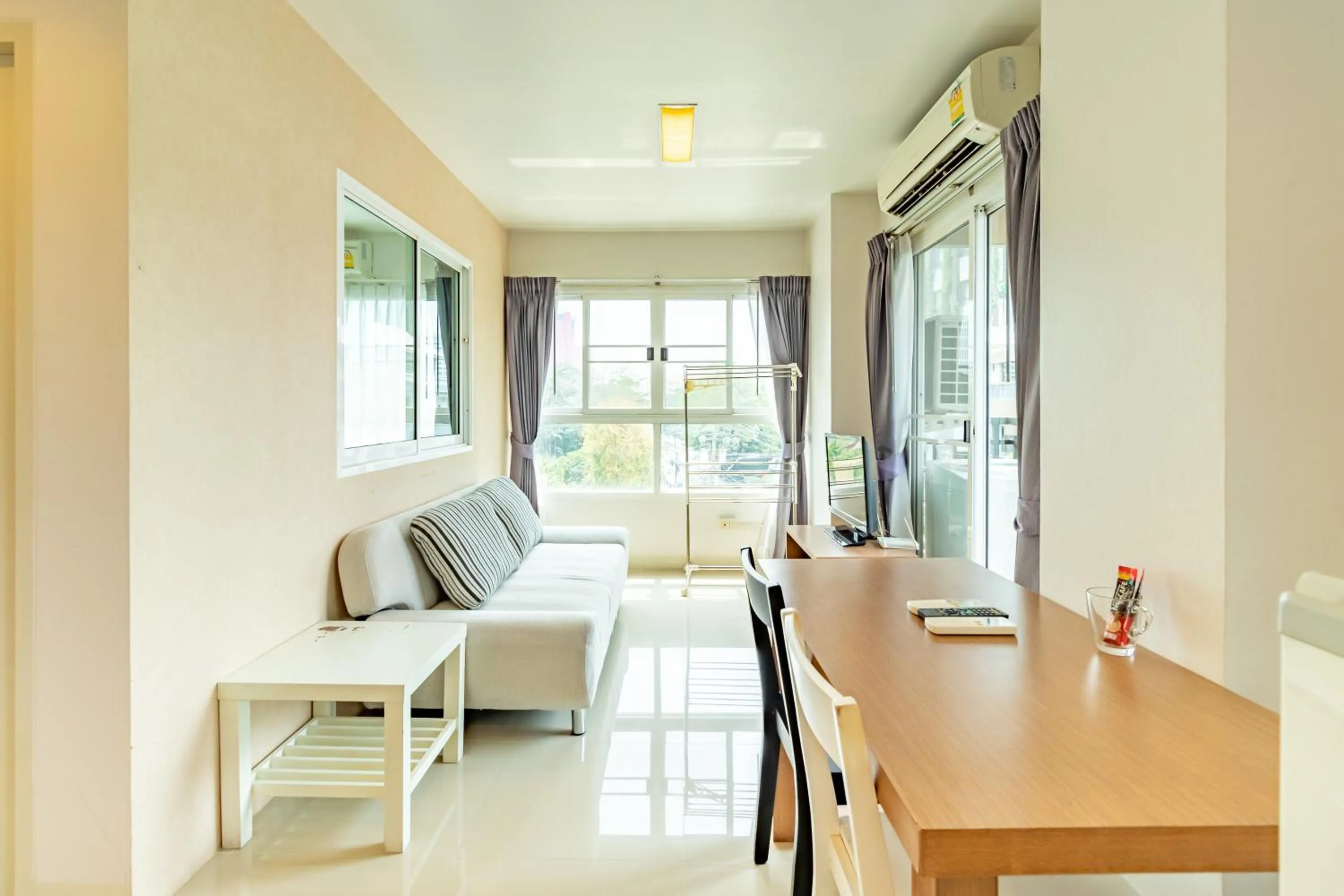 Living room in Ascella Sukhumvit 38 - Thonglor