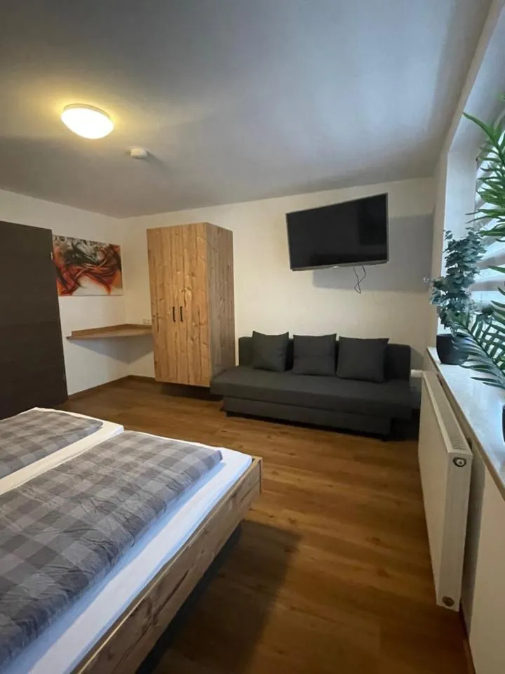 TV and multimedia, Bed in Stadl-Appartements
