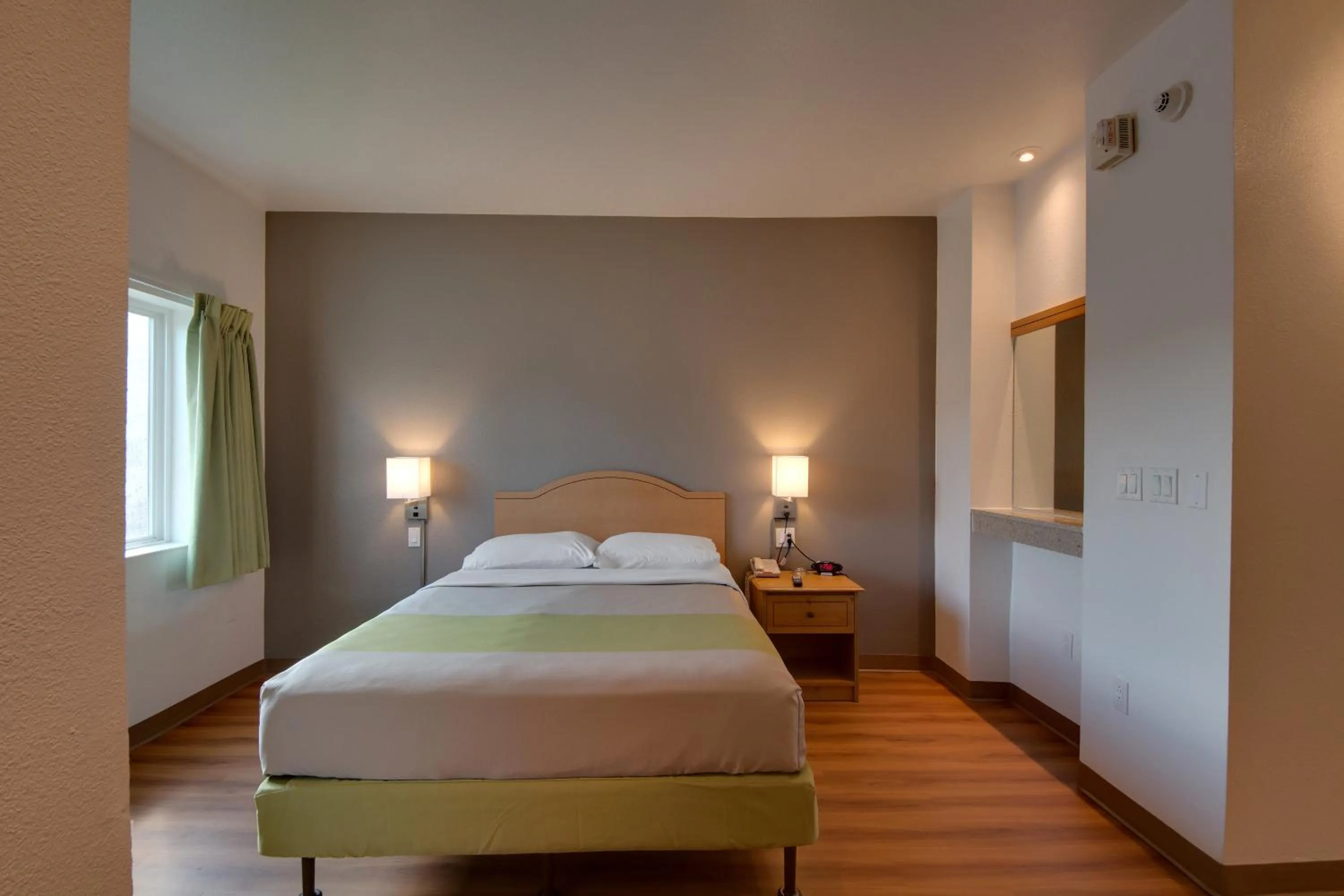 Bedroom, Bed in Studio 6-Brownsville, TX