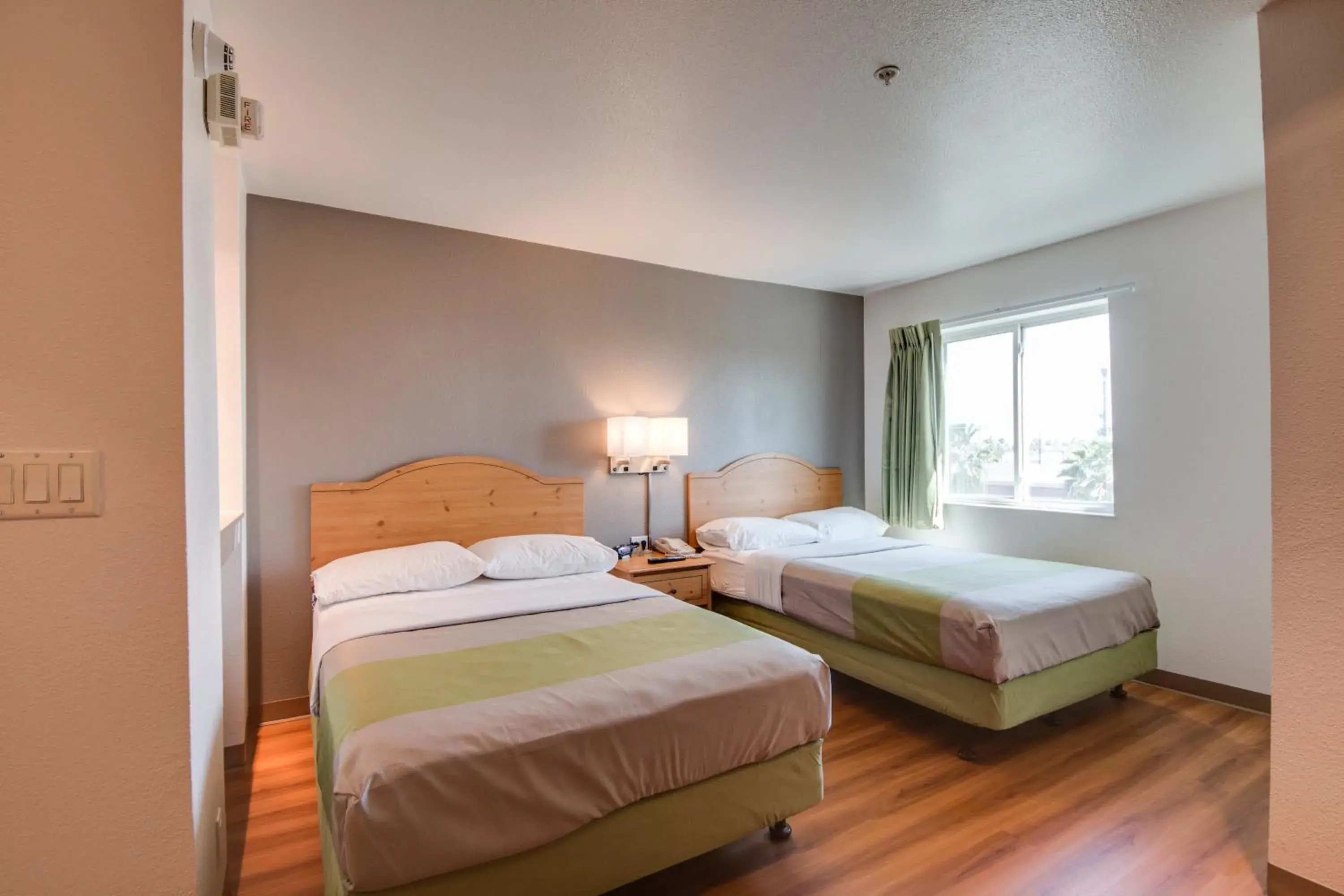 Quadruple Room - Disability Access in Studio 6-Brownsville, TX Quadruple Room - Disability Access in Studio 6-Brownsville, TX