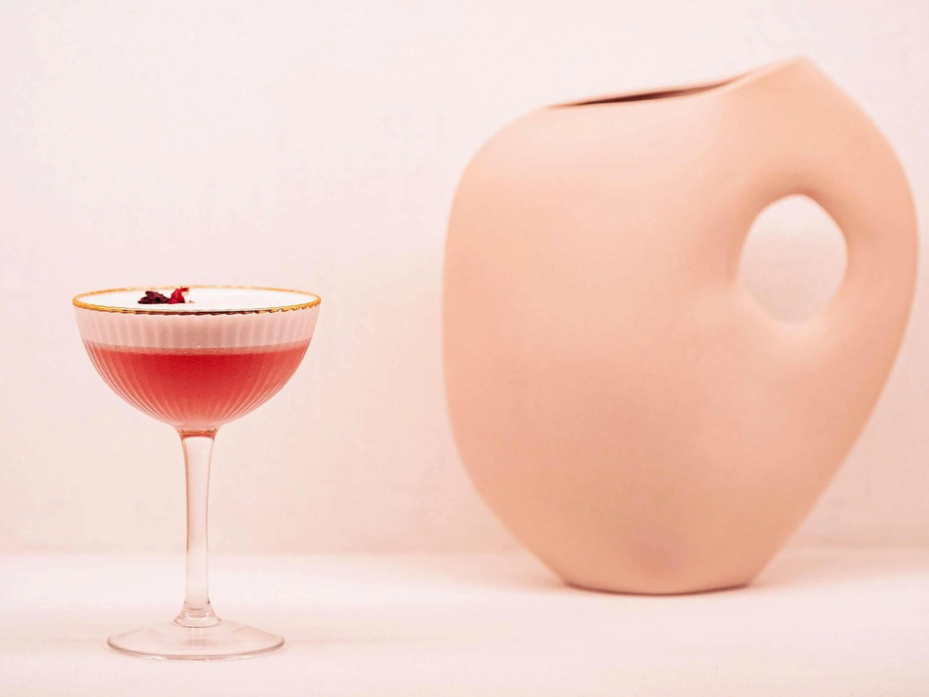 Lounge or bar in Novotel Paris Porte Versailles