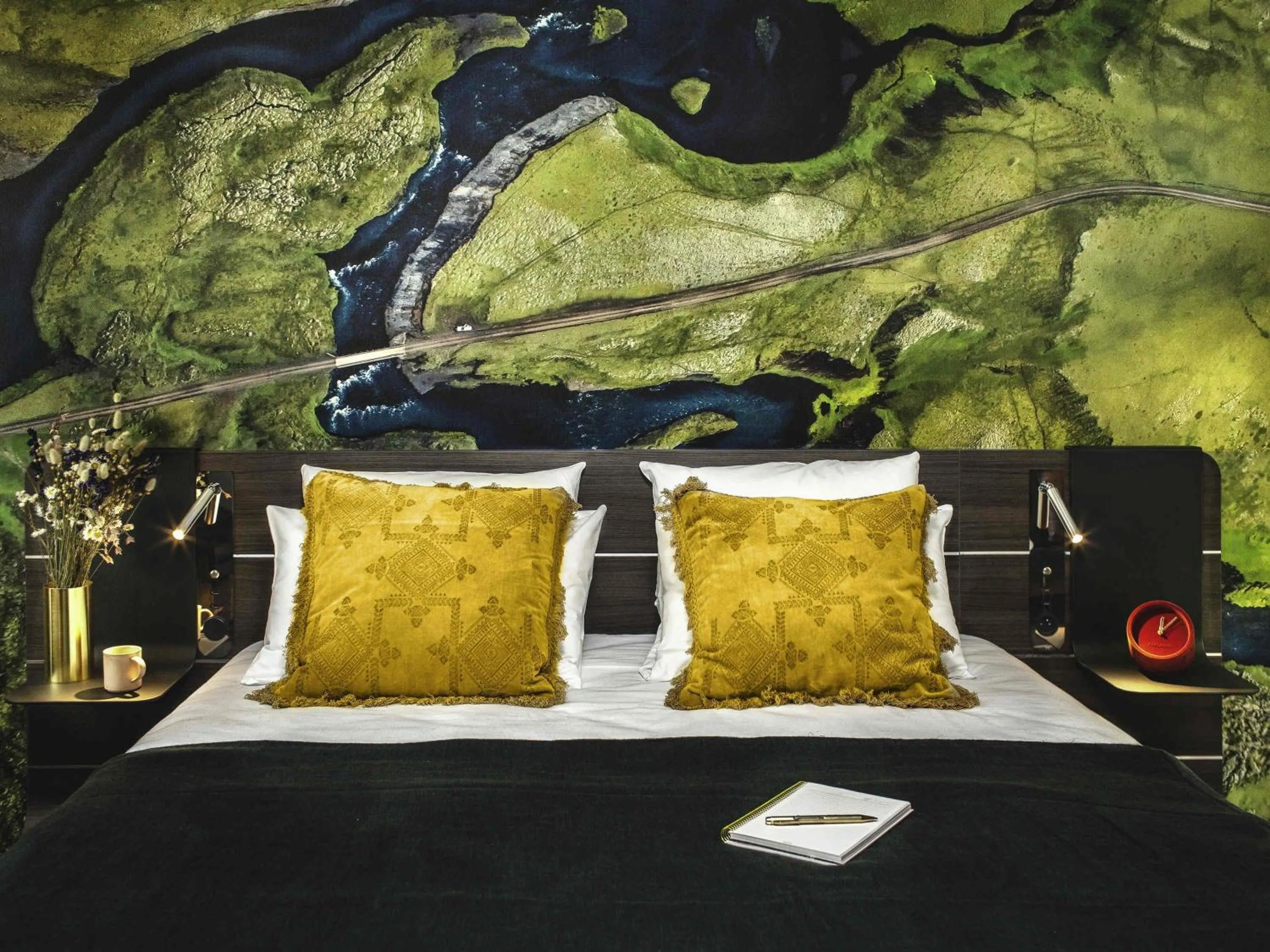 Bedroom, Bed in Novotel Paris Porte Versailles