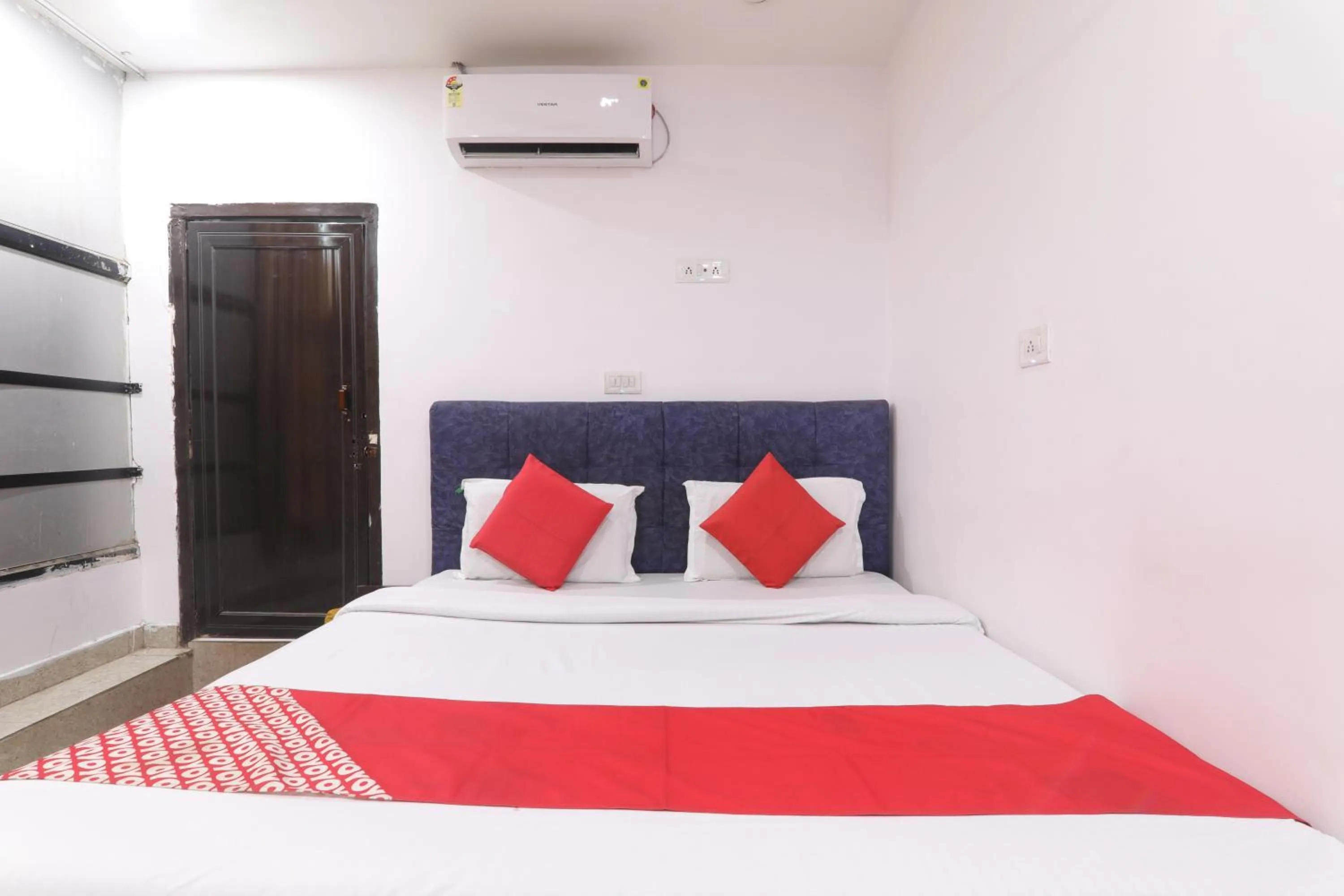 Bed in Budget Friendly Metro Regency