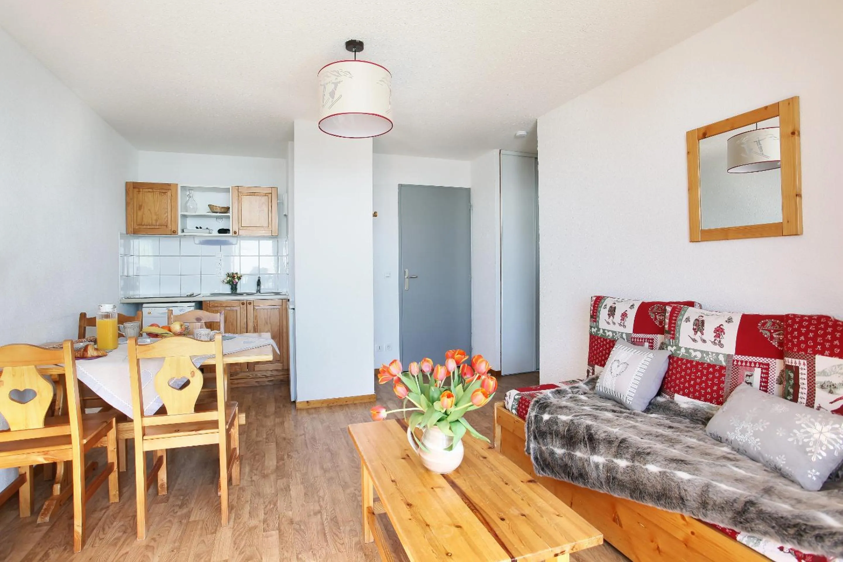 Kitchen or kitchenette in Résidence Odalys Les Balcons du Soleil