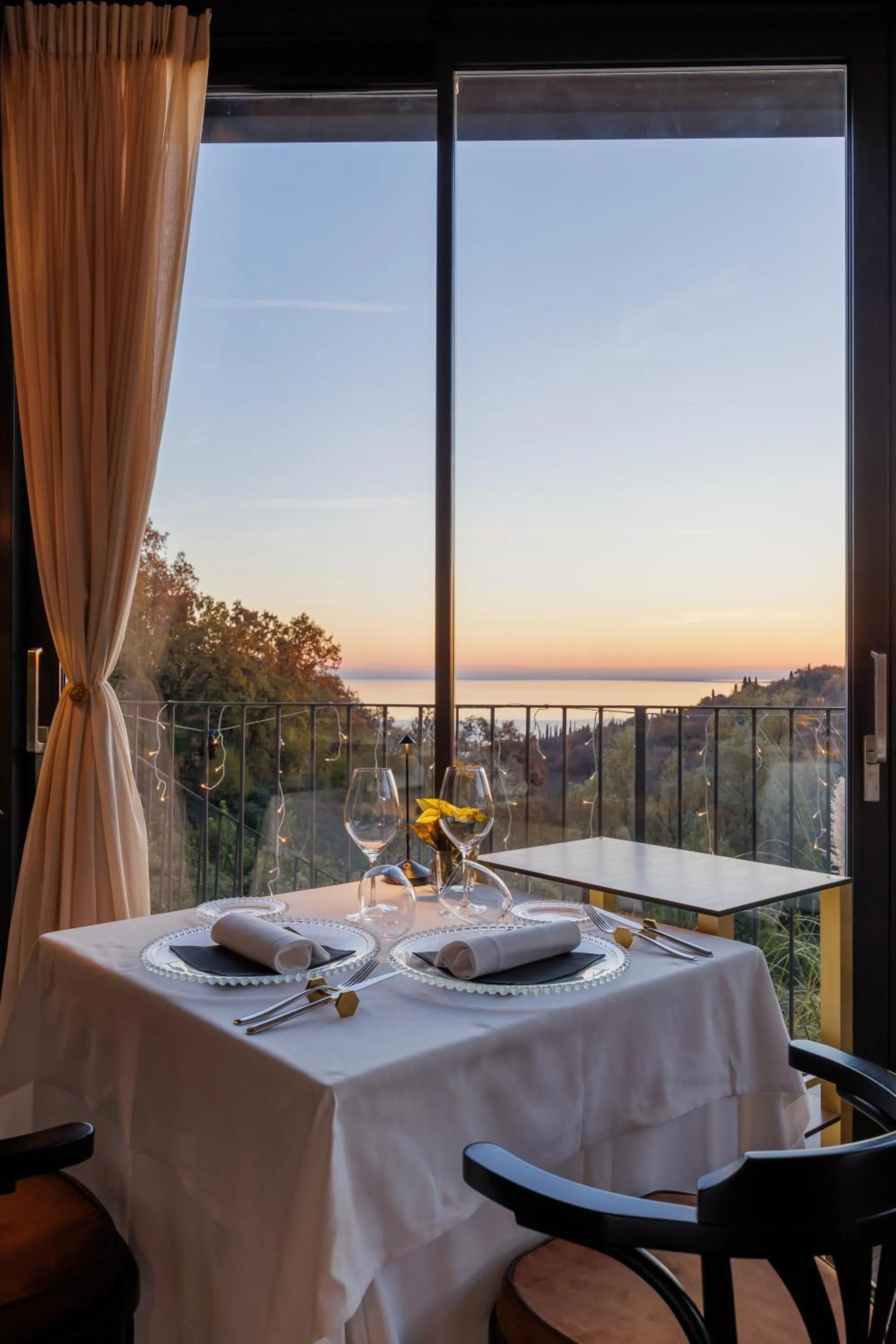 Restaurant/places to eat in Deville & Spa