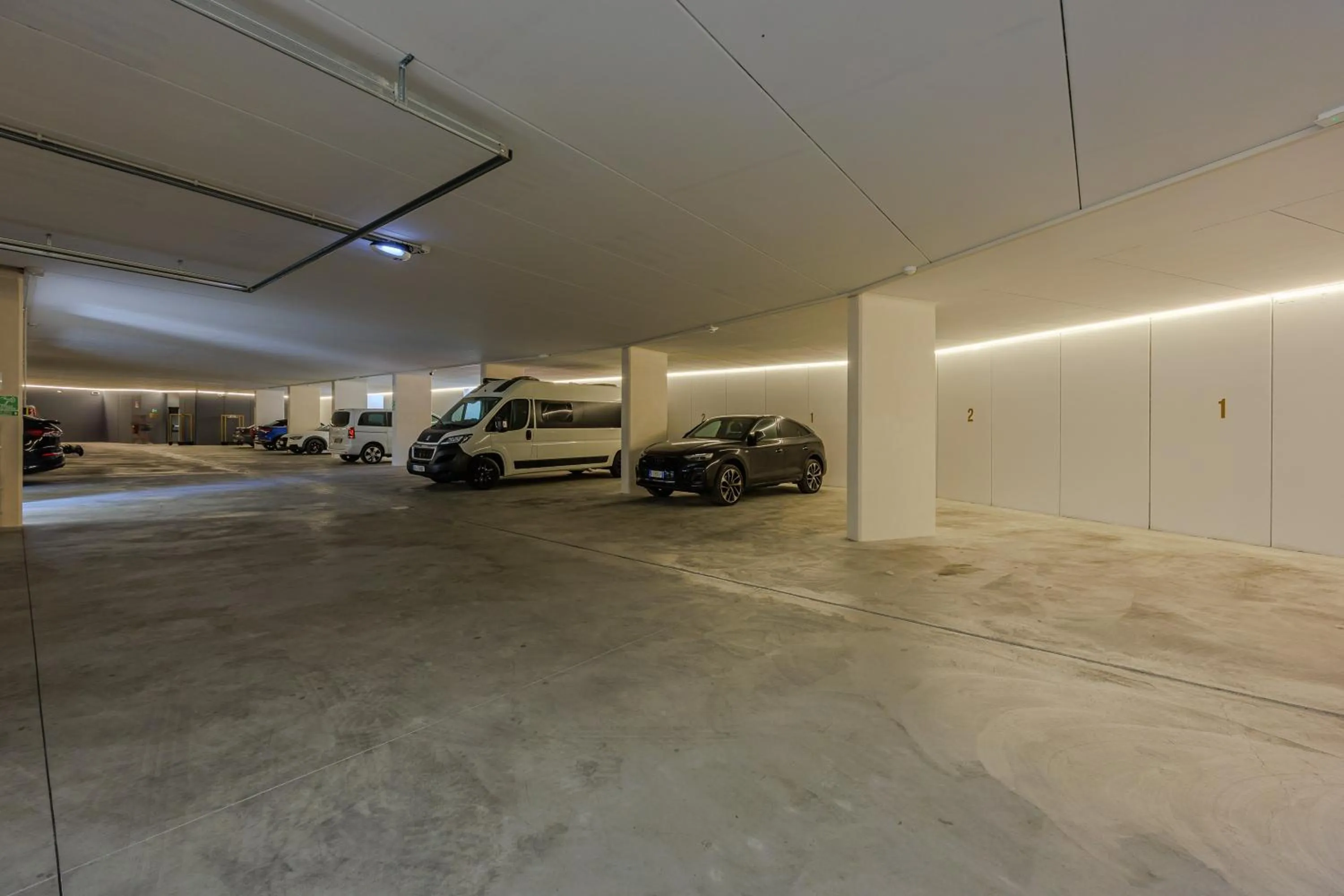 Parking in Deville & Spa