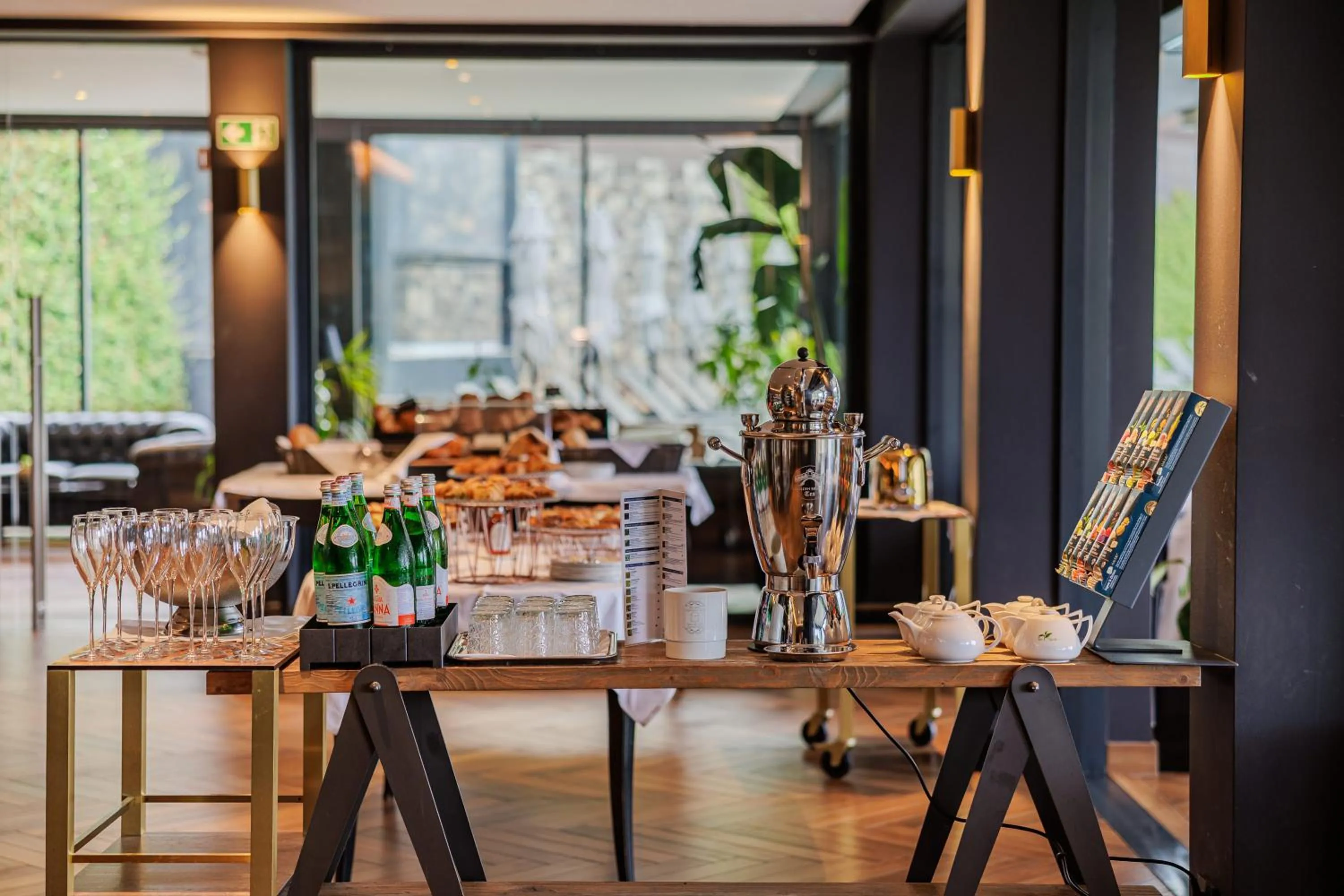 Breakfast in Deville & Spa