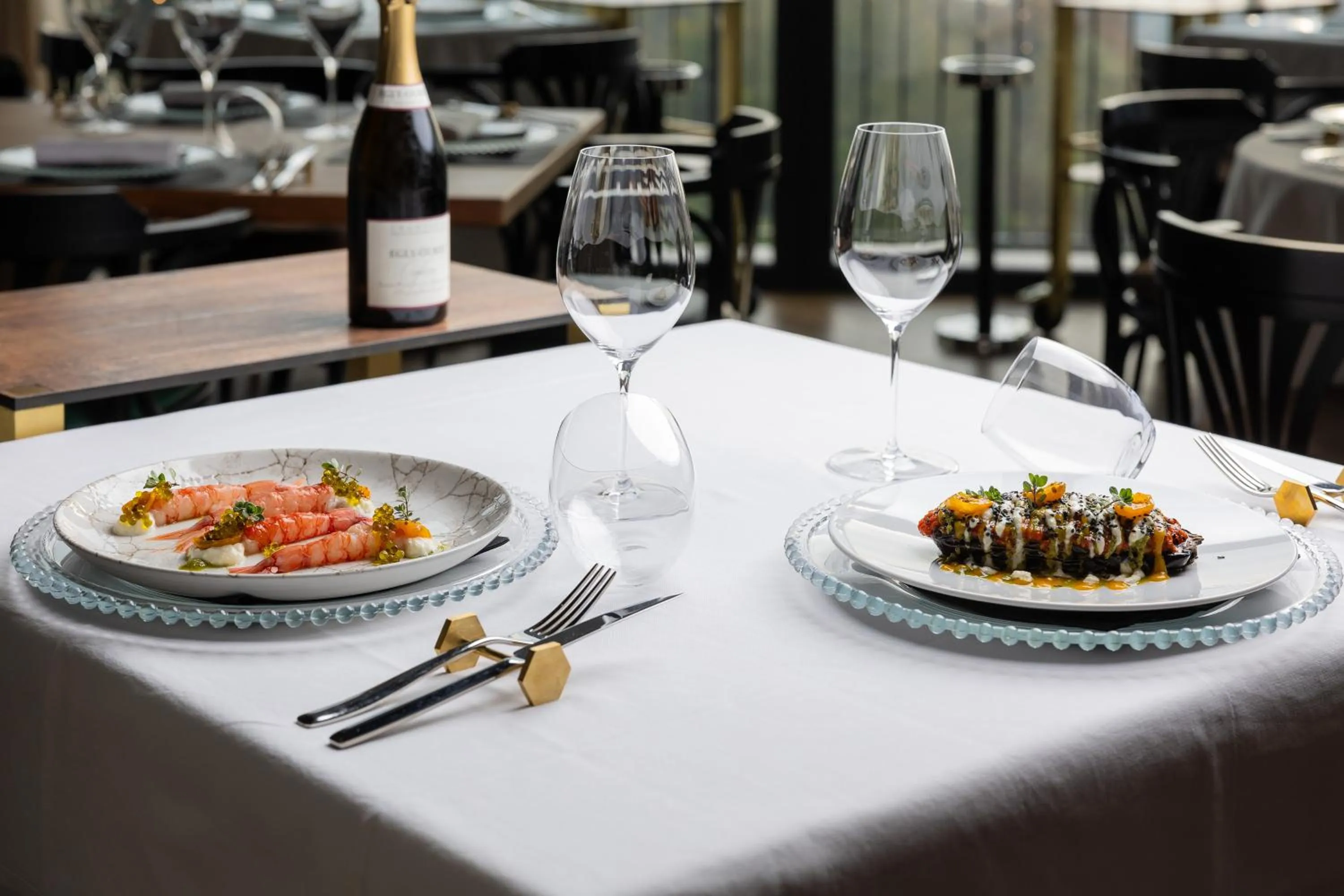 Restaurant/places to eat in Deville & Spa