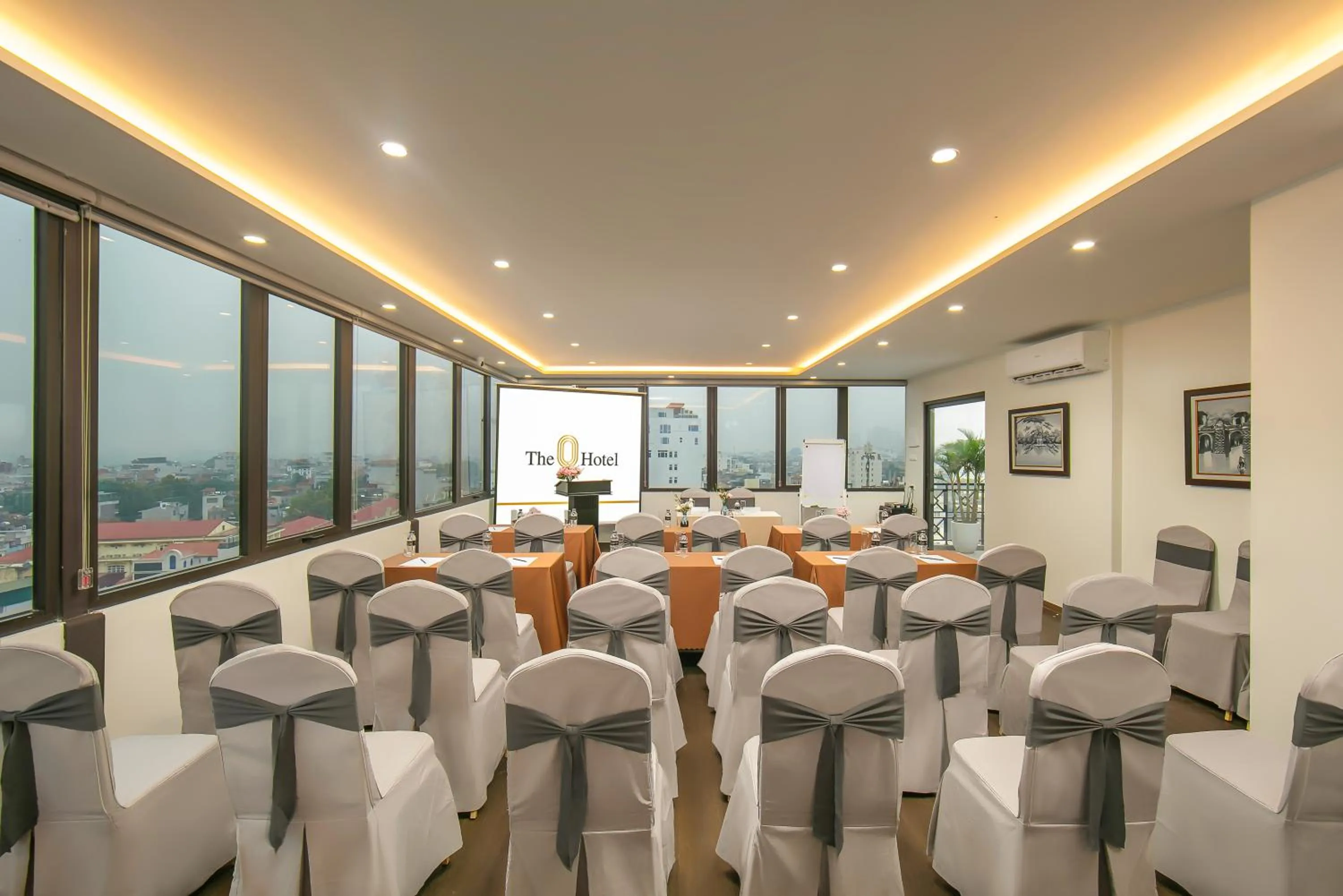 Meeting/conference room in The Q Hotel