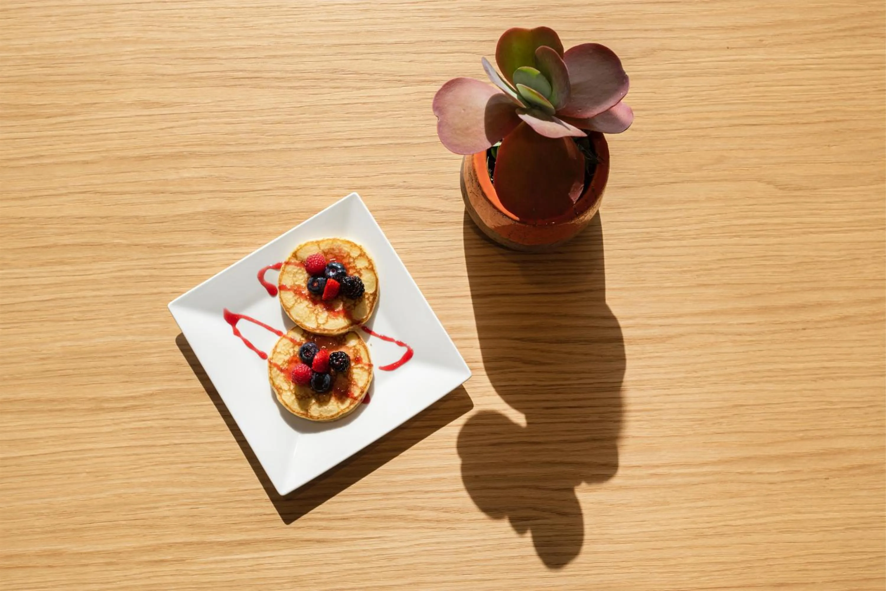 Breakfast in HOODY ACTIVE & HAPPINESS HOTEL