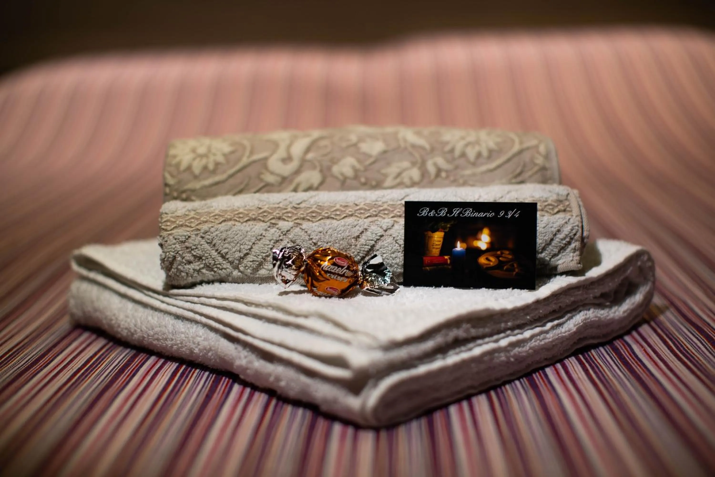 Decorative detail in Binario 9 3/4