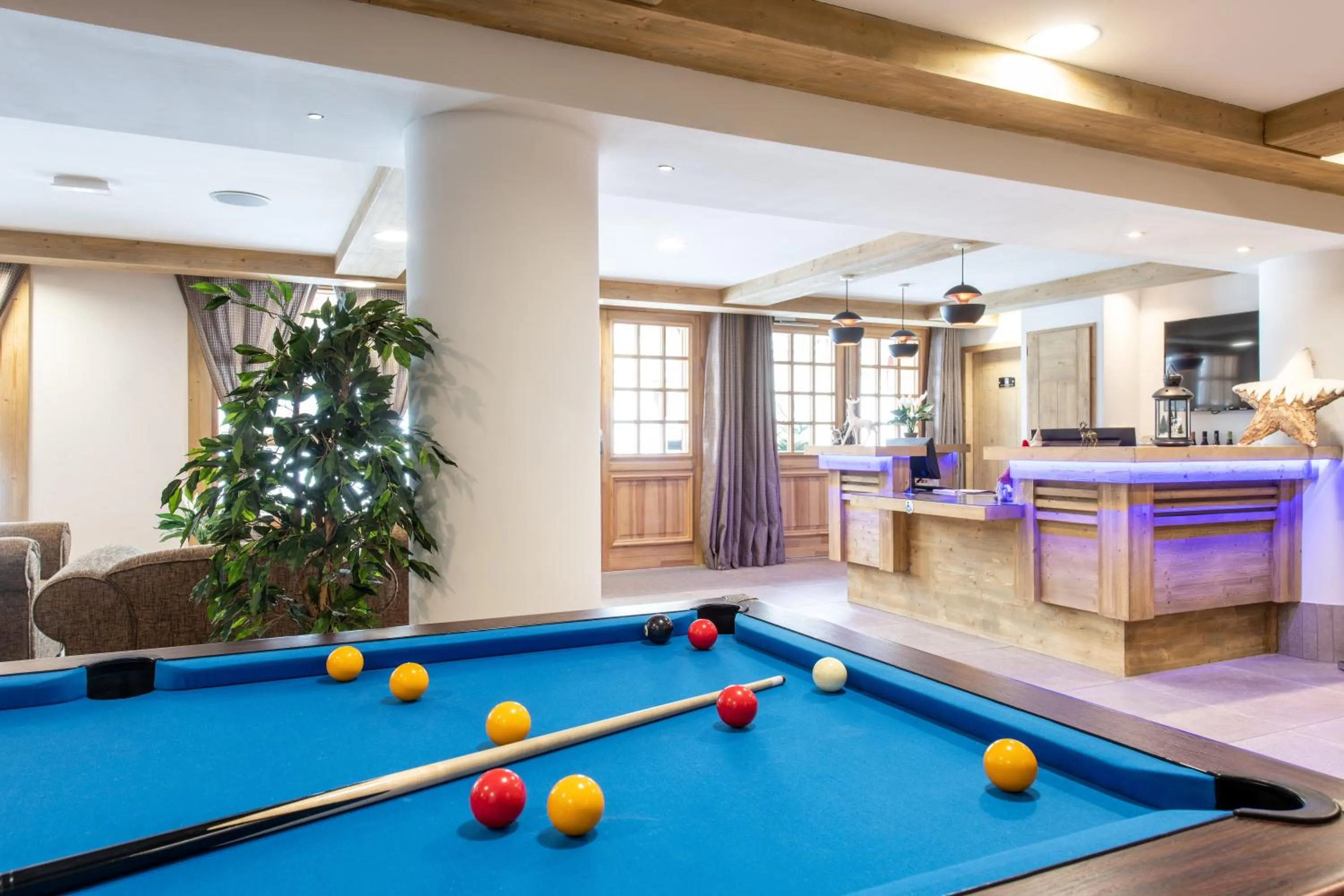 Lobby or reception in CGH Résidence Boutique Le Lodge des Neiges