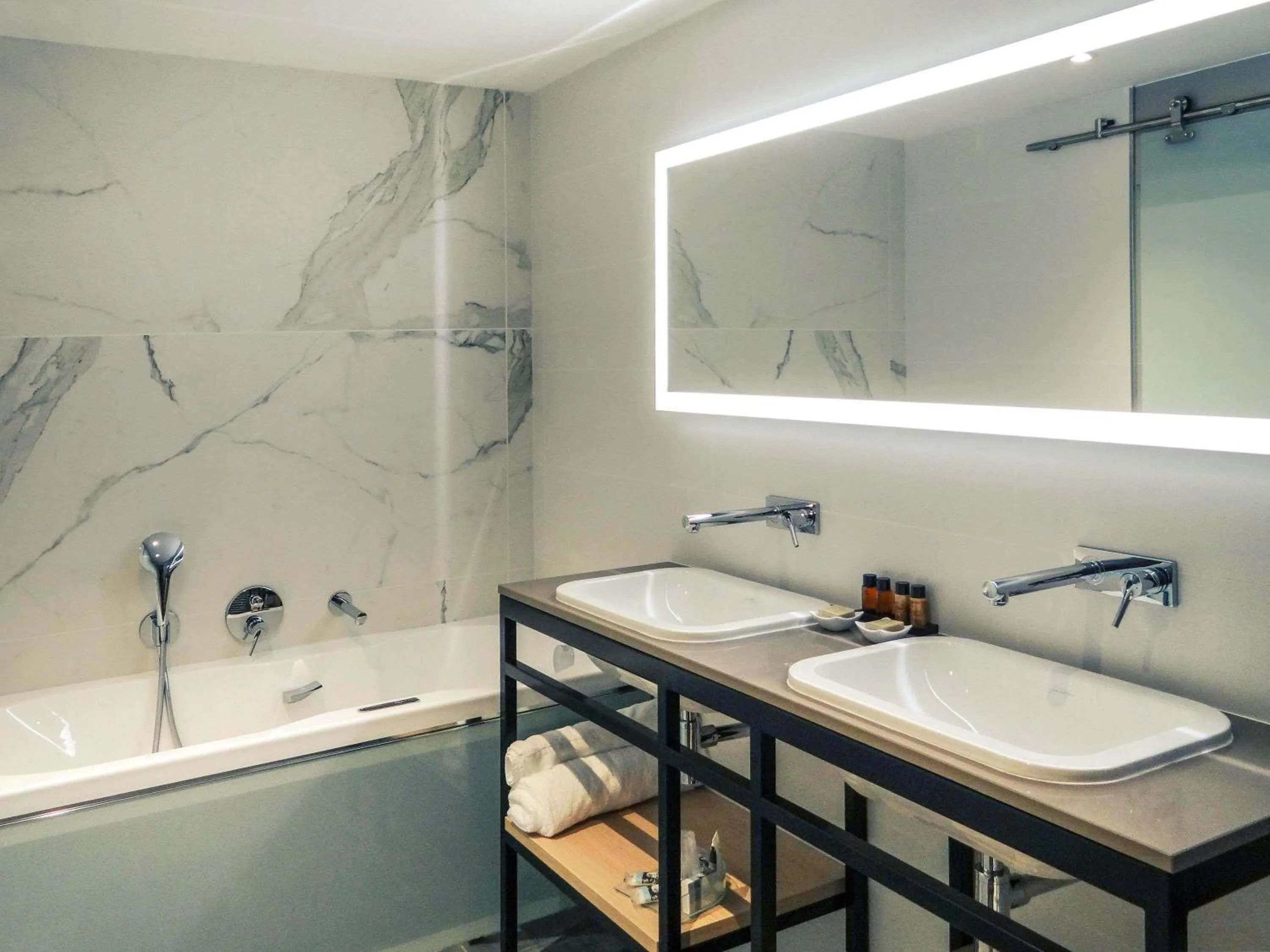 Bedroom in Mercure Périgueux Centre Historique