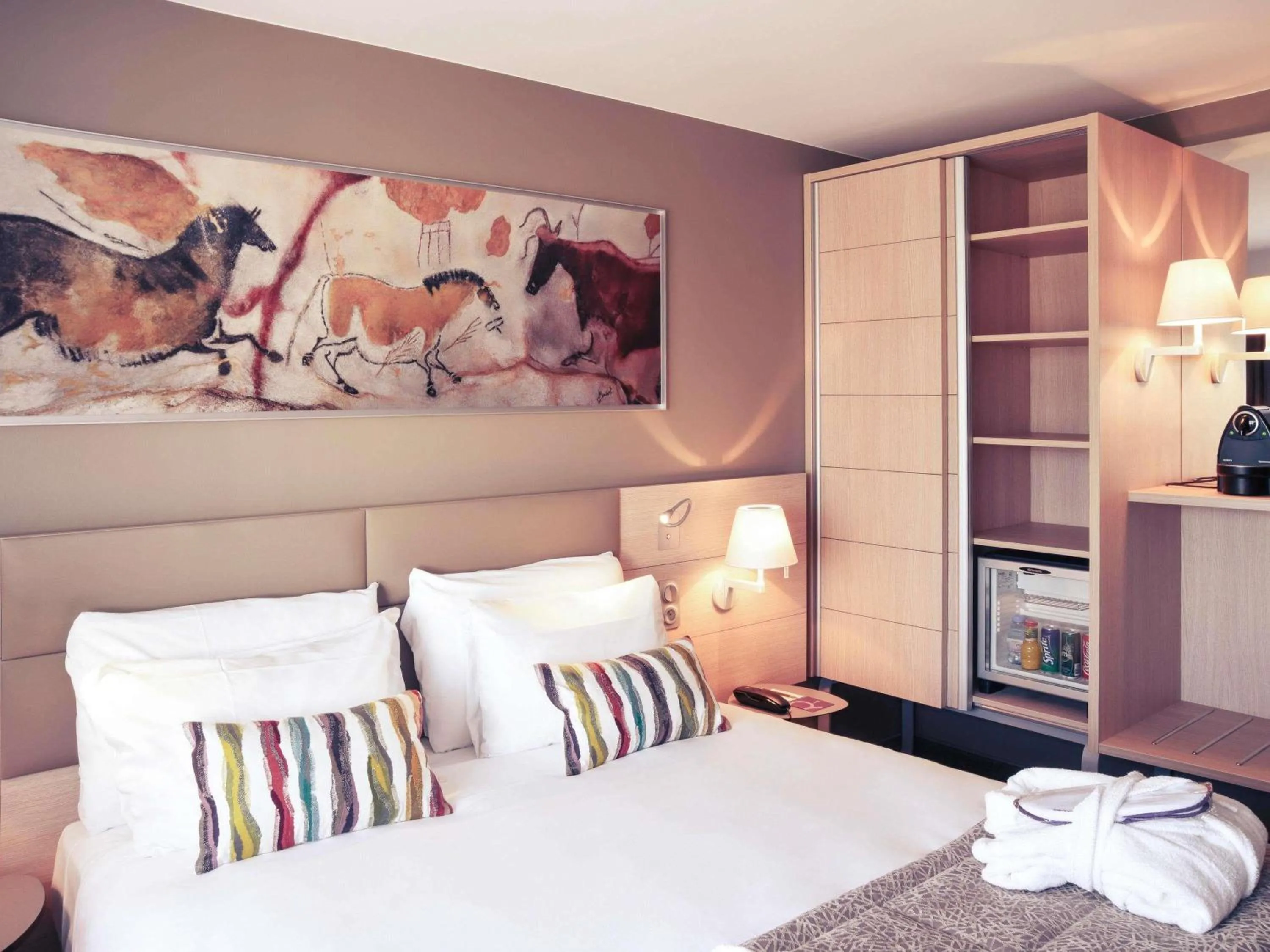 Bedroom, Bed in Mercure Périgueux Centre Historique