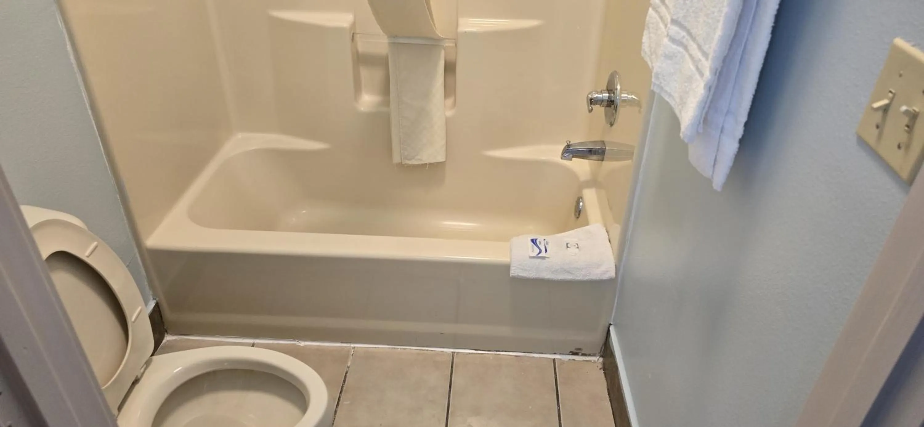 Shower in Texas Inn and Suites RGV