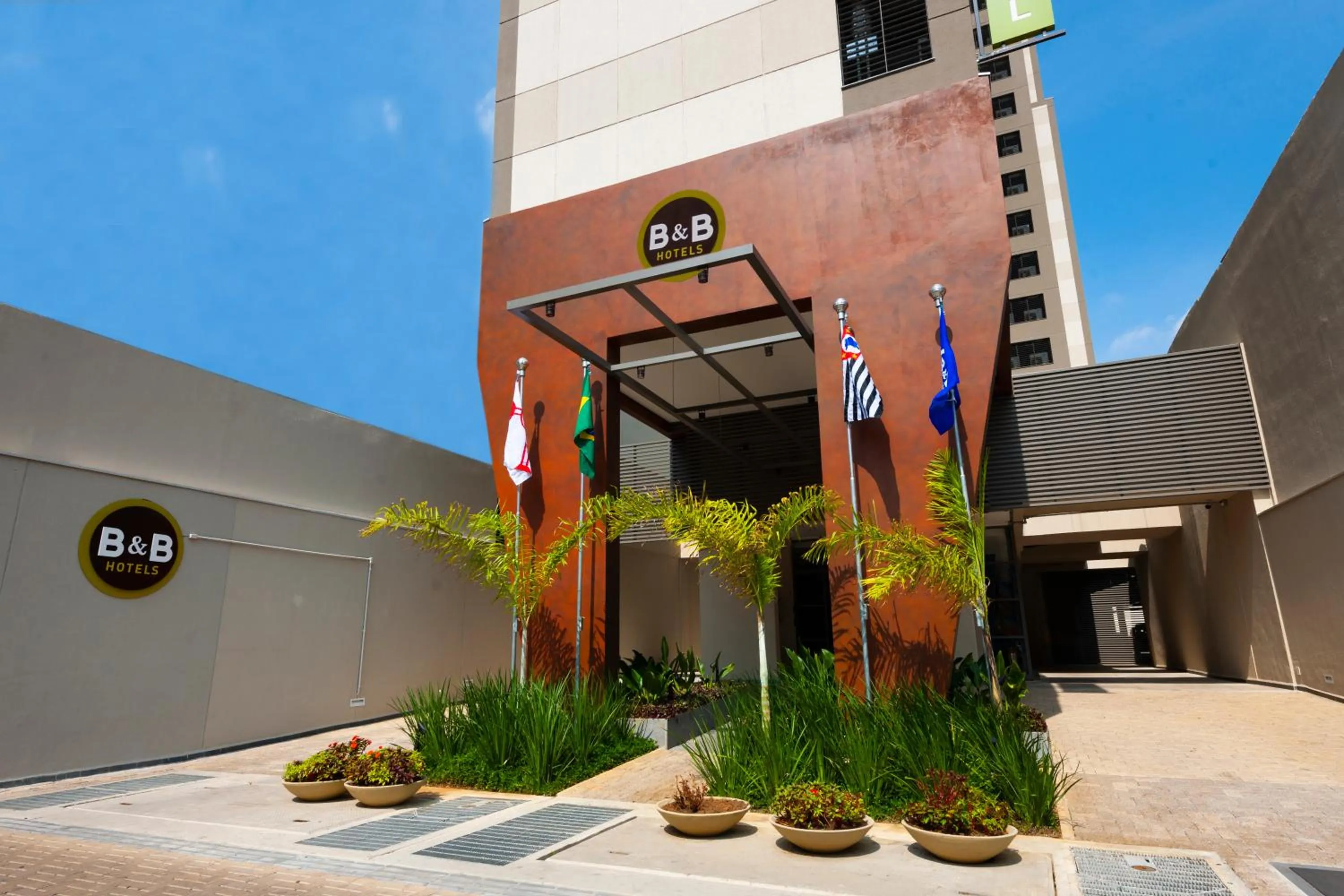 Property building in B&B HOTEL São Paulo Luz - Centro